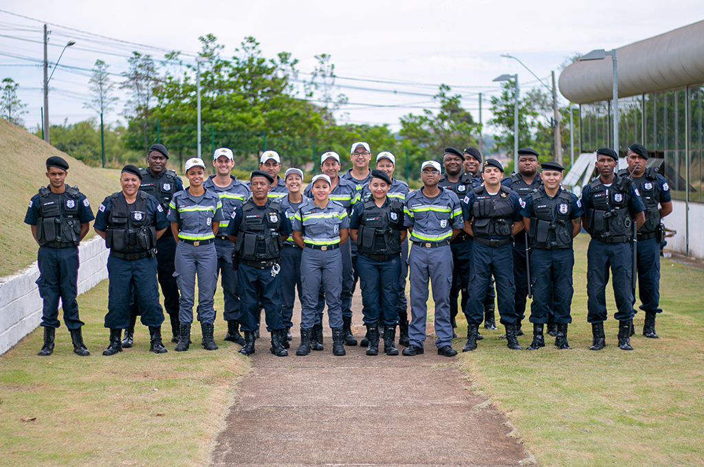 Prefeitura de Araxá concede novo fardamento para Vigilantes Patrimoniais e Agentes de Trânsito