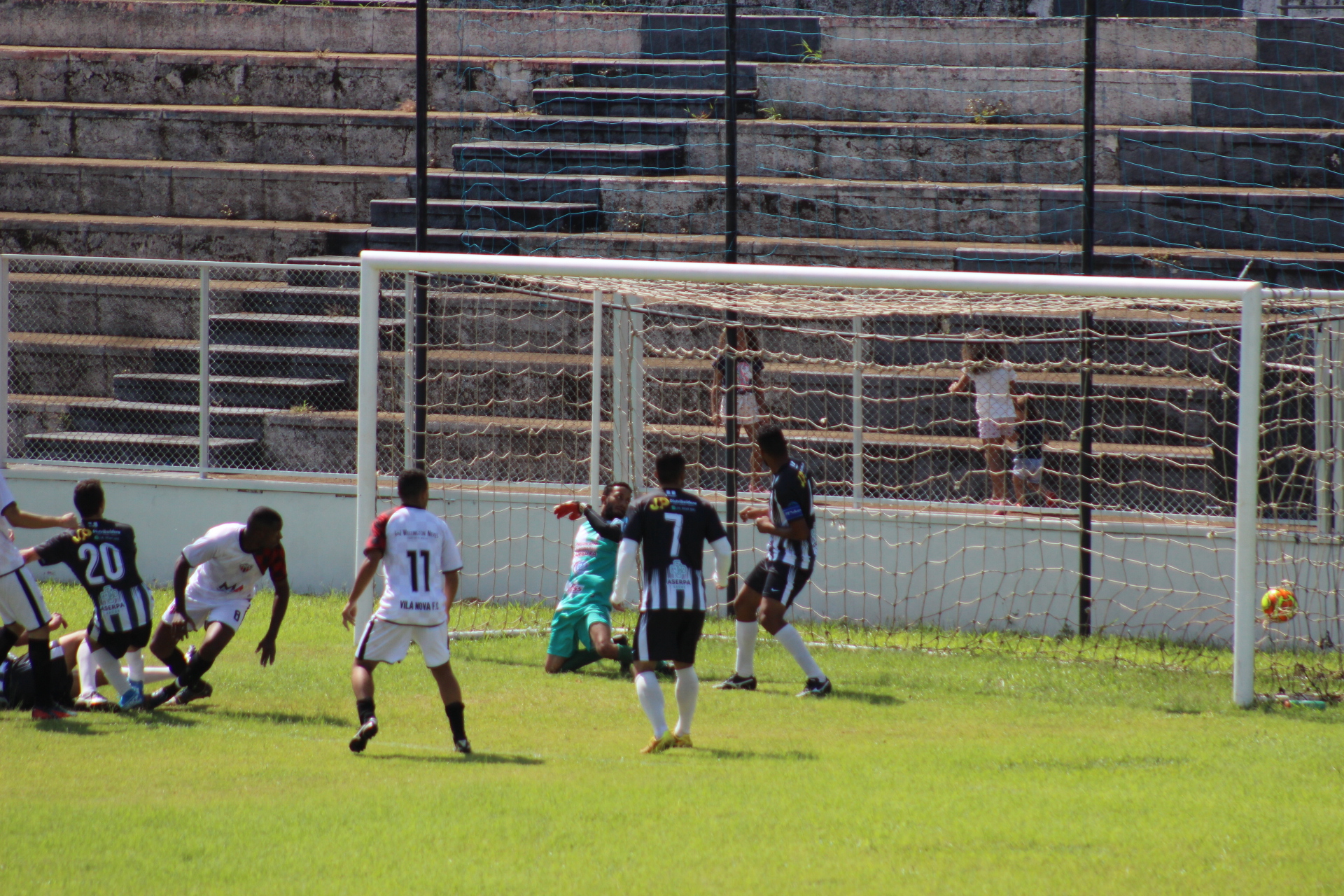 “Domingão põe lenha na fogueira” !!! Amadorão pega esta pegando fogo nas semi final