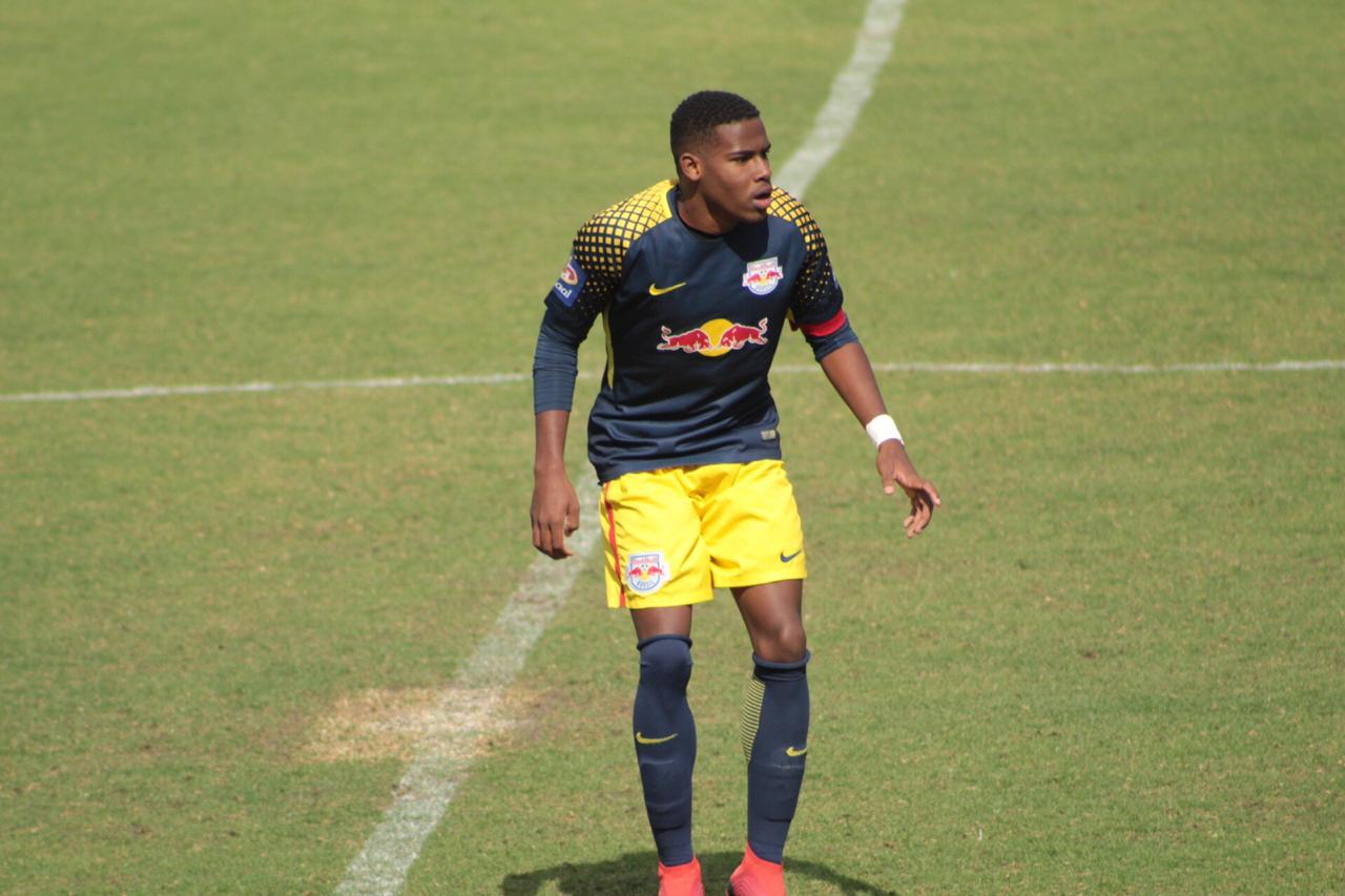 Sérgio Nikito de Araxá  disputa a Final do Campeonato Paulista Sub 20 pelo  Red Bull Brasil.