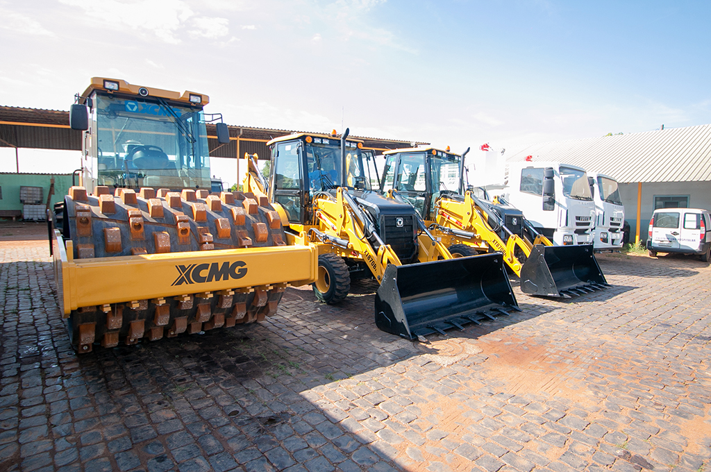 Prefeitura de Araxá adquire novos equipamentos para manutenção das estradas vicinais