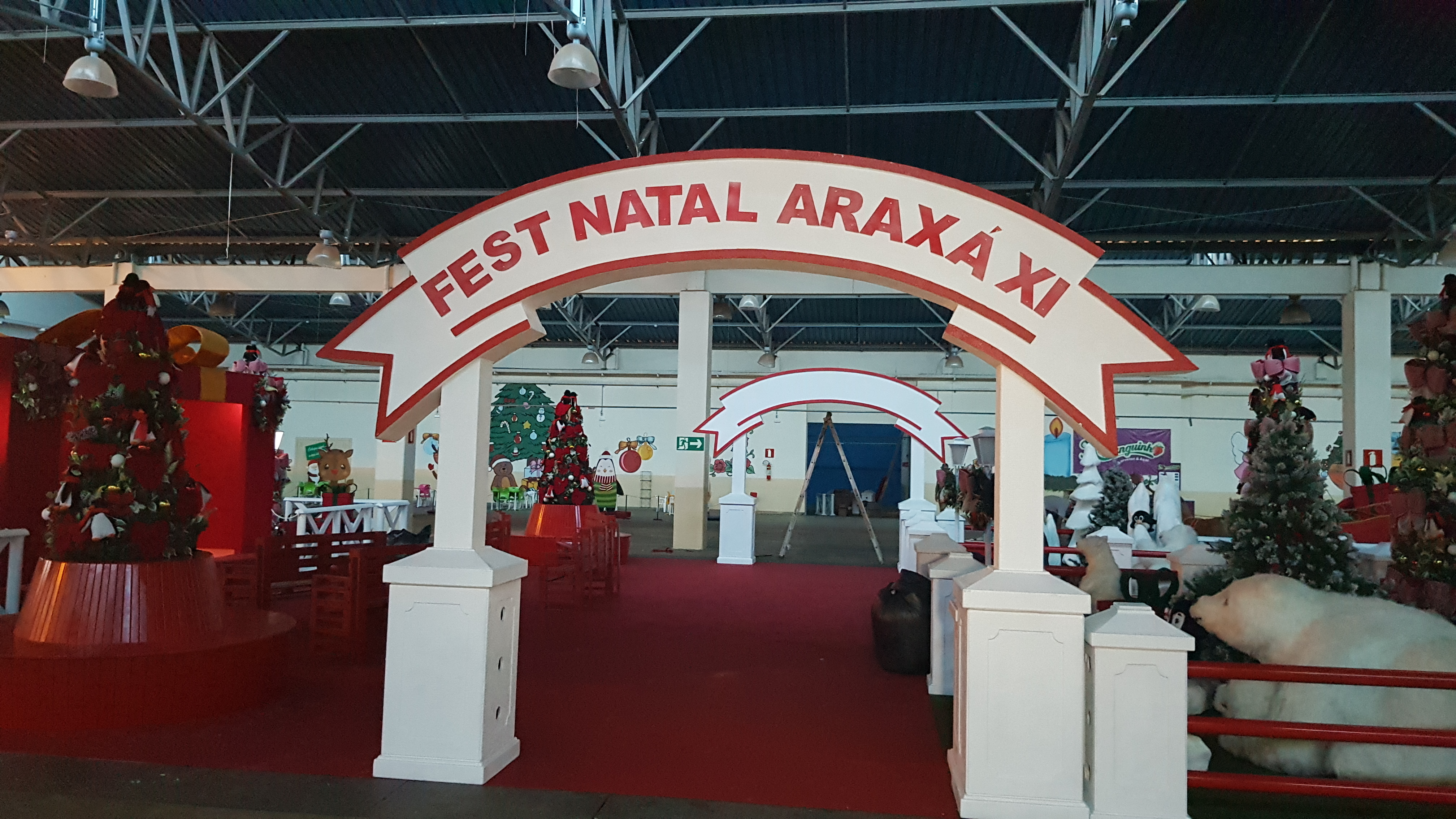 O FestNatal 2019 esta em festa “O Papai Noel chegou” em Araxá.