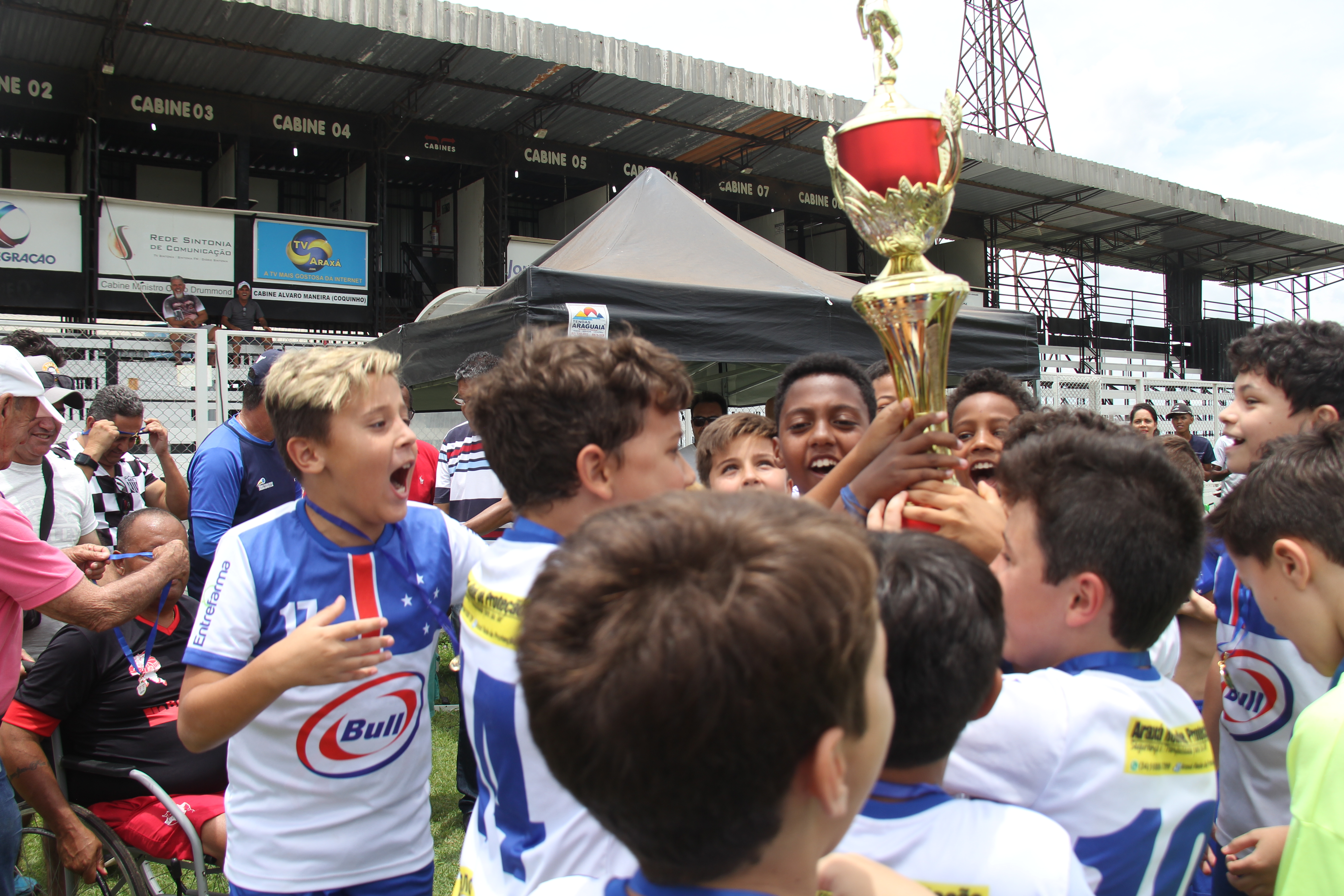 Cruzeirinho fecha com chave de ouro “Campeão Pré Mirim e Mirim 2019”