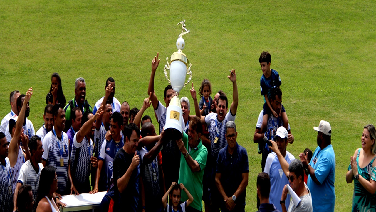 1ª Copa Municipal de Futebol Master fecha com Chave de Ouro pela Prefeitura de Araxá.