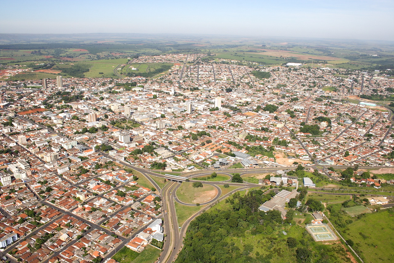 Comunicado – Secretária Municipal de Saúde ” Pede Informações dos empresários  definir abertura ou não do comércio de Araxá”