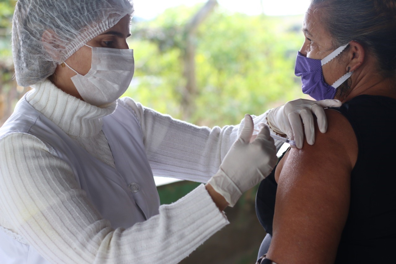 Campanha de vacina Influenza chega a zona rural de Araxá