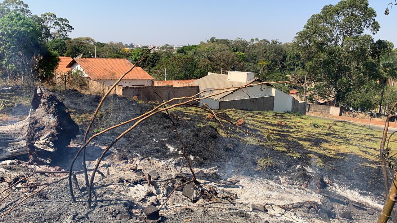 2ª Cia. De Bombeiros de Araxá registra 8 ocorrências de incêndio em vegetação em menos de 24 horas