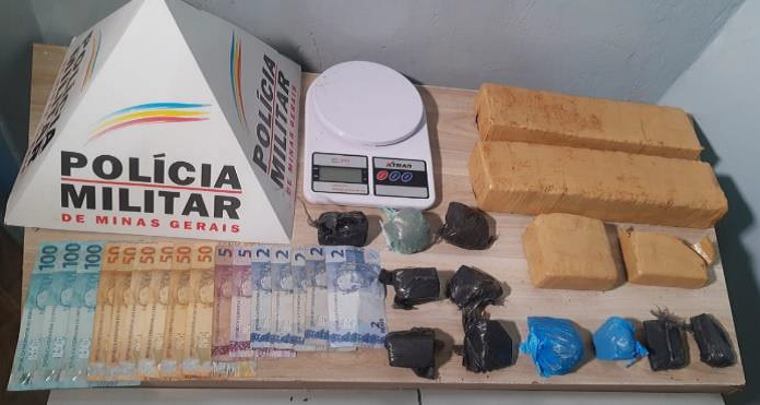 Polícia Militar apreende +2 kg drogas em Araxá