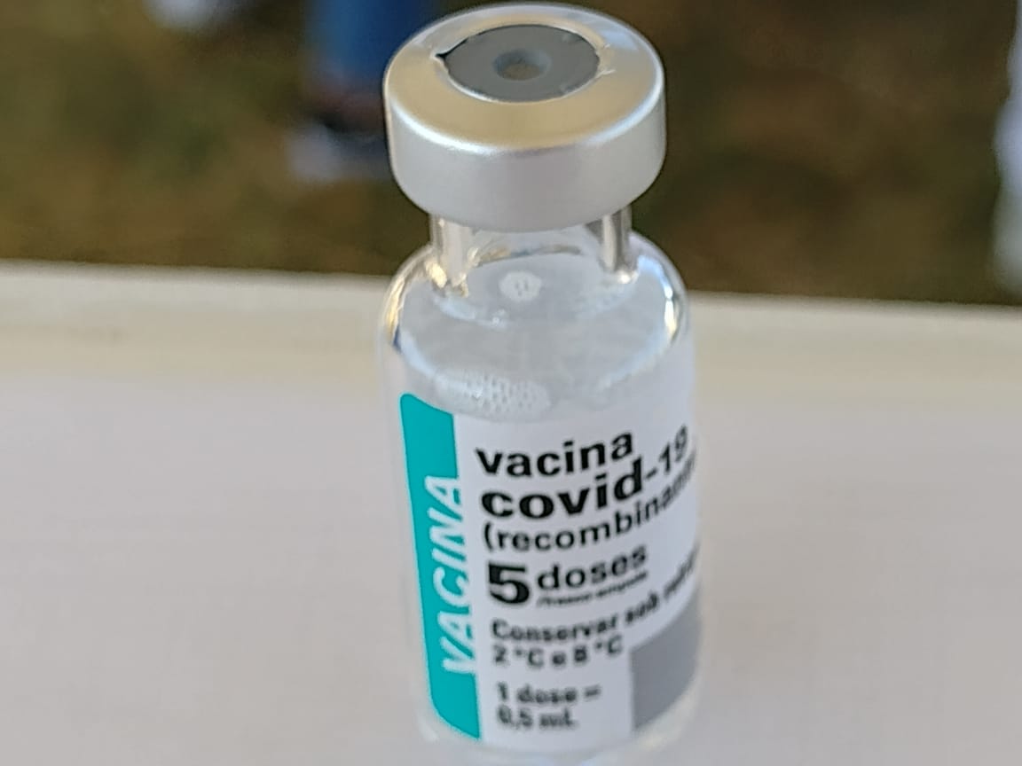 Vacinação Covid 19: 1º dose 63 e 64 anos, e a 2º dose para idosos de 68 anos,  forças de segurança em Araxá