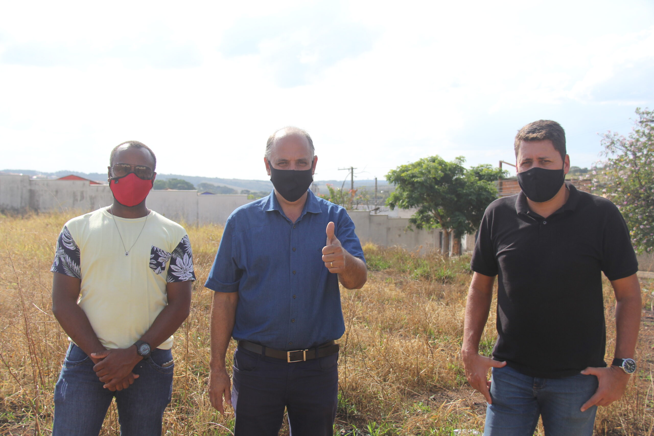 Vereador Valtinho da Farmácia pede construção de praça com academia de ginástica nos bairros Salomão Drummond.