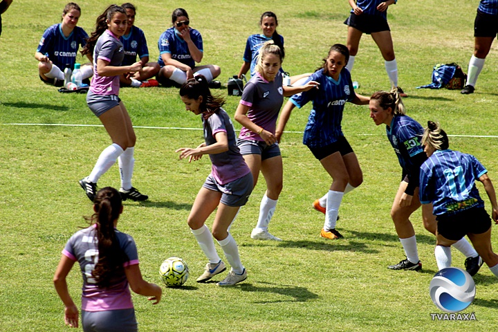 Secretaria Municipal de Esportes está com inscrições abertas para turmas de futebol feminino.