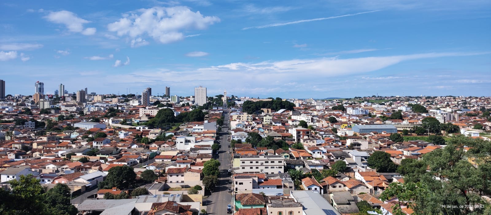 Boletim Covid 19 de Araxá 31/01/2022 – Cidade fecha com 9 óbitos e quase 10.000 novos casos  em janeiro.