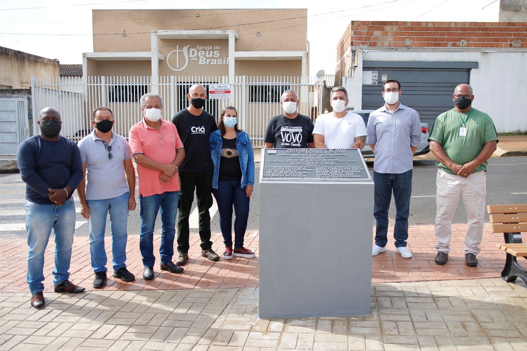 Prefeitura de Araxá inaugura praça no Praça Celso Henrique da Costa, no bairro Novo Horizonte