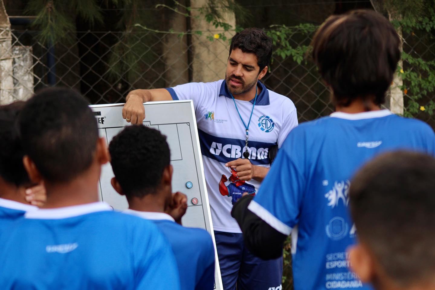 Dínamo de Araxá  faz apresentação das equipes para Mineiro  e Projetos  2022