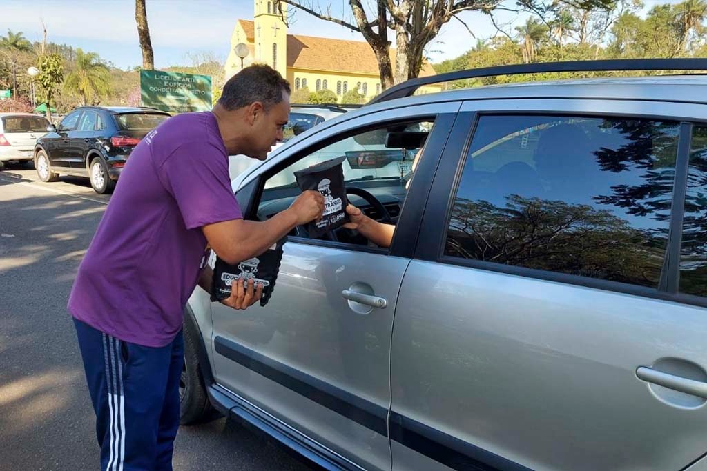 O Passeio Ciclístico promovido pela Secretaria de Segurança Pública durante a Semana Municipal de Trânsito, neste (26)domingo