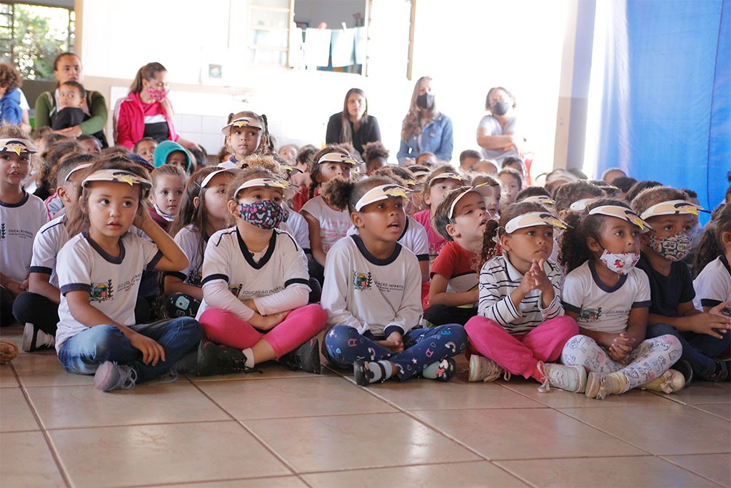 Ações educativas conscientizam alunos da rede pública sobre a prevenção da dengue em Araxá