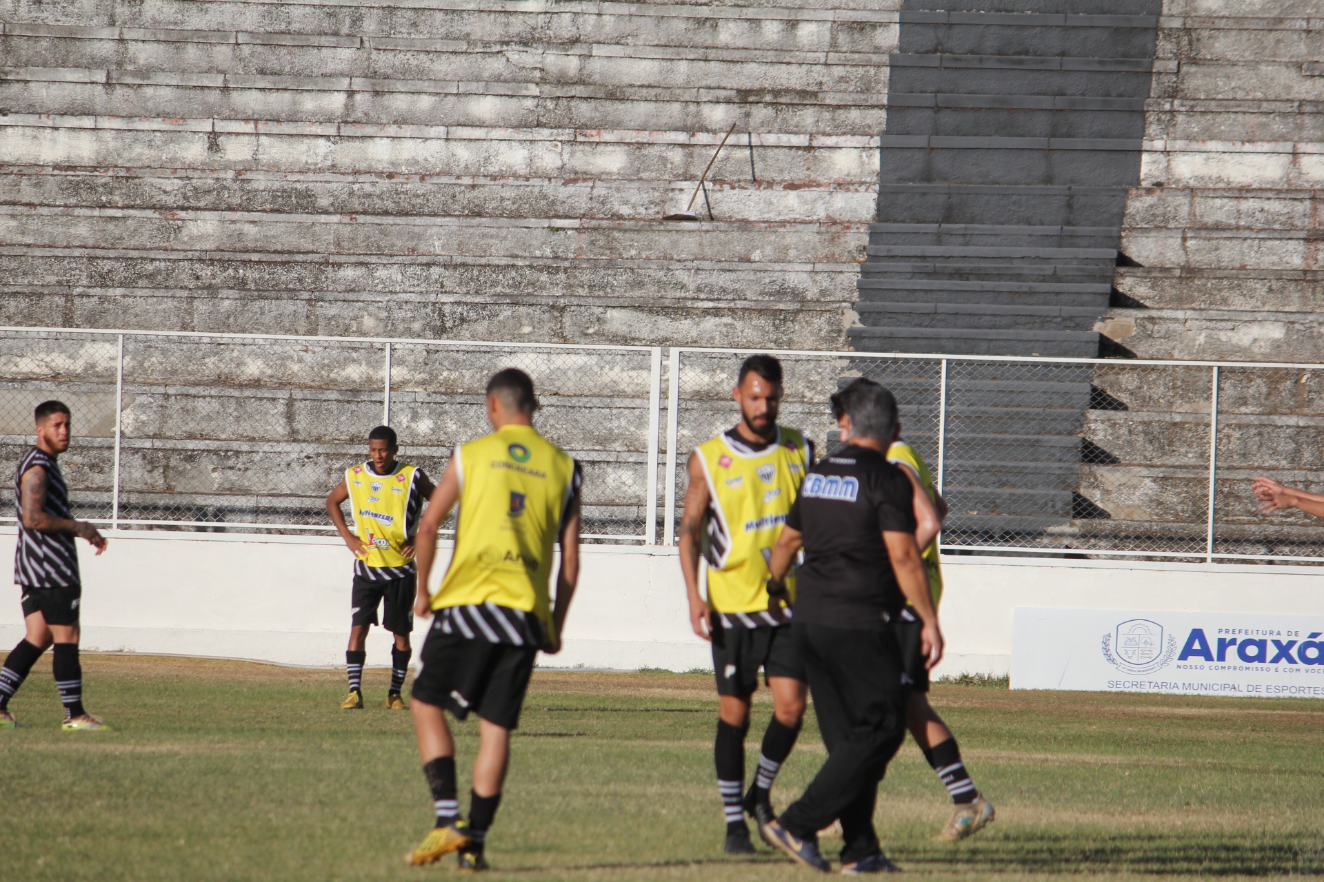 Araxá Esporte “Dia de Decisão” para semifinal contra o Coimbra hoje