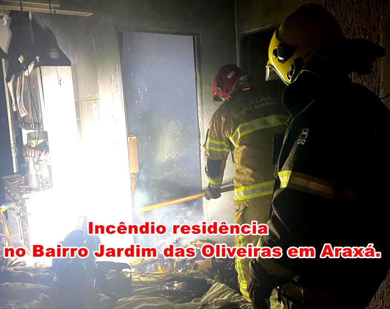 Incêndio residência no Bairro Jardim das Oliveiras em Araxá.