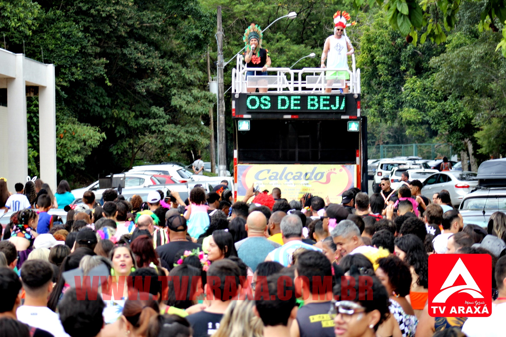 Pensa num “Treem Bãoooo” o arrastão do Bloco Filhos de Beja em Araxá.