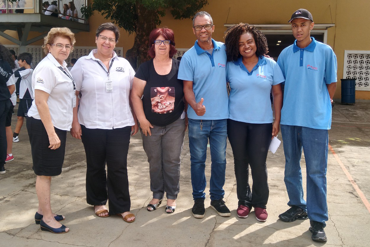 Gincana Anastasie arrecada alimentos, tampinhas plásticas e lacres para instituições de Araxá