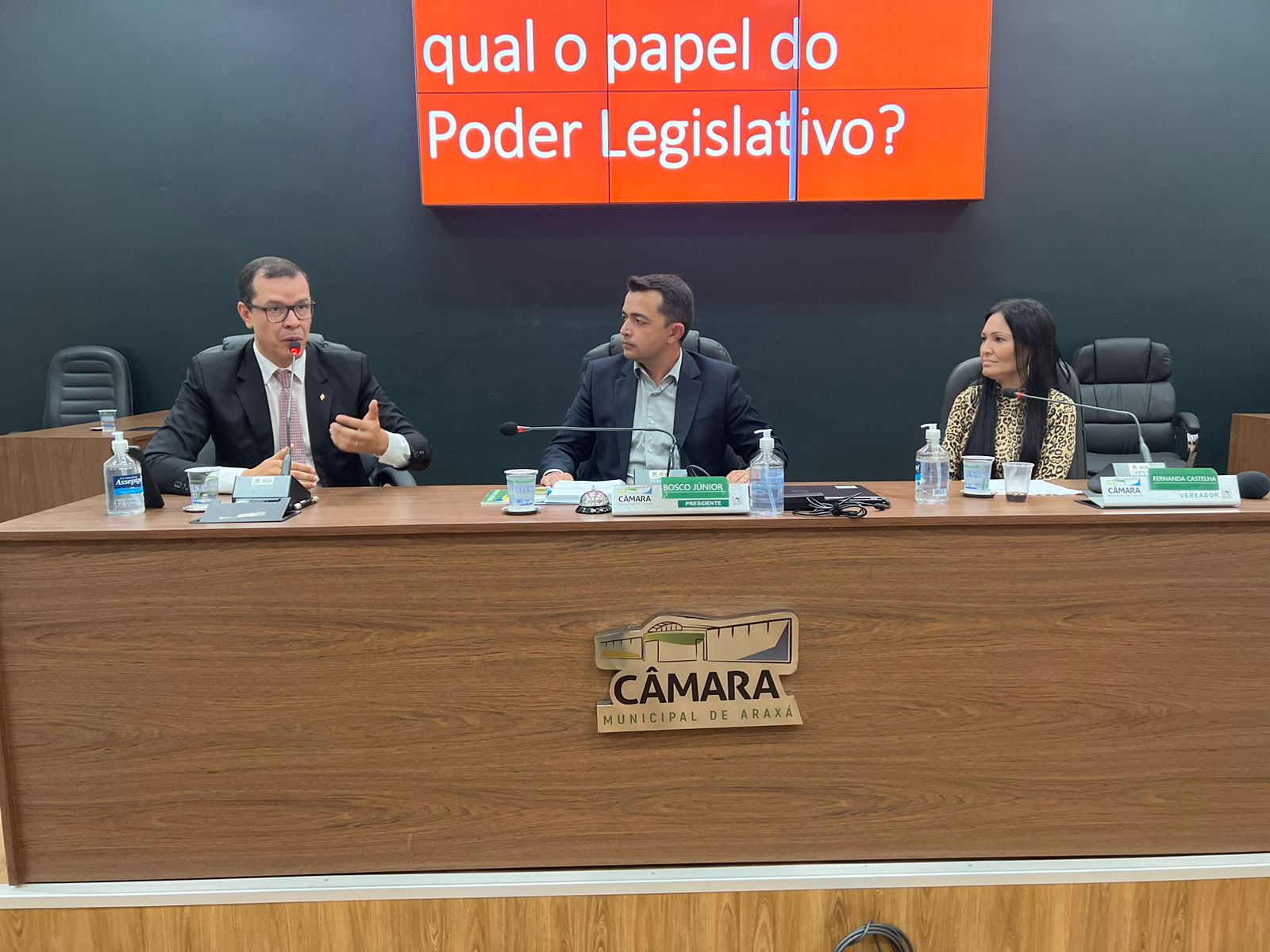 Dr. Renato de Alcino ministra palestra sobre compliance, integridade e moralidade na administração pública municipal