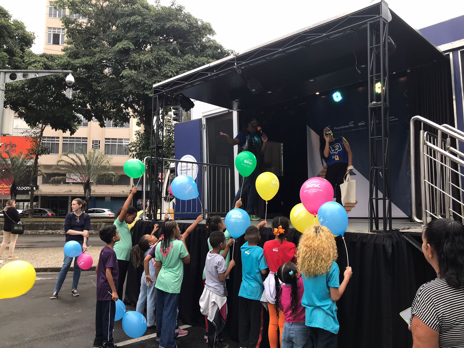 Sistema Fecomércio MG na Rua chega na rua.