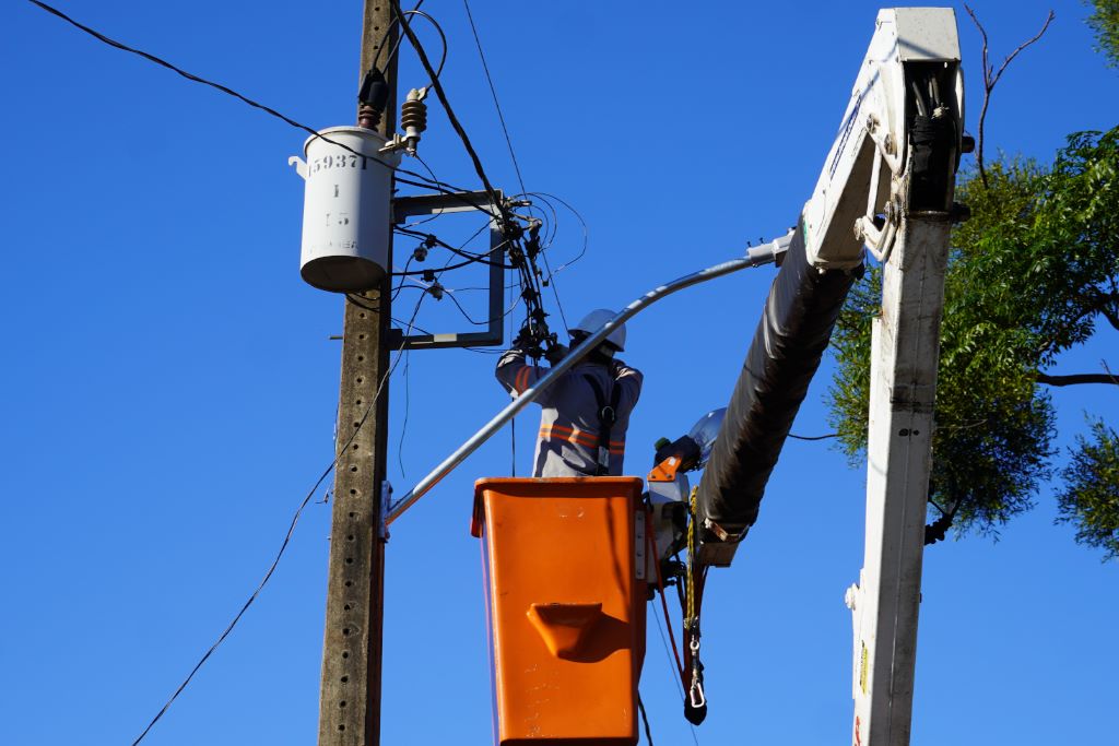 Prefeitura de Araxá implanta lâmpadas de LED no Distrito de Itaipu