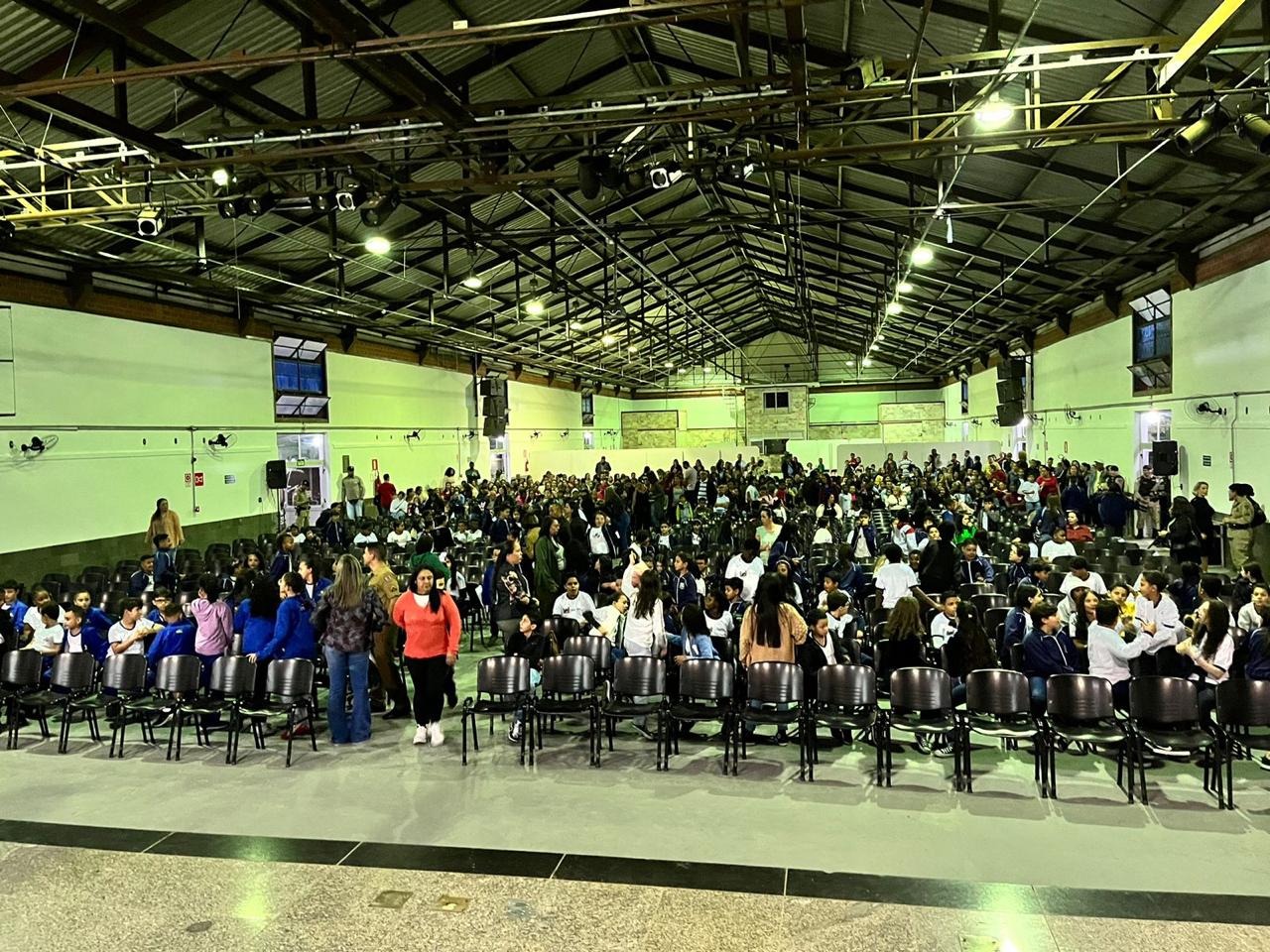 FORMATURA DOS 721 ALUNOS DO  PROERD EM ARAXÁ