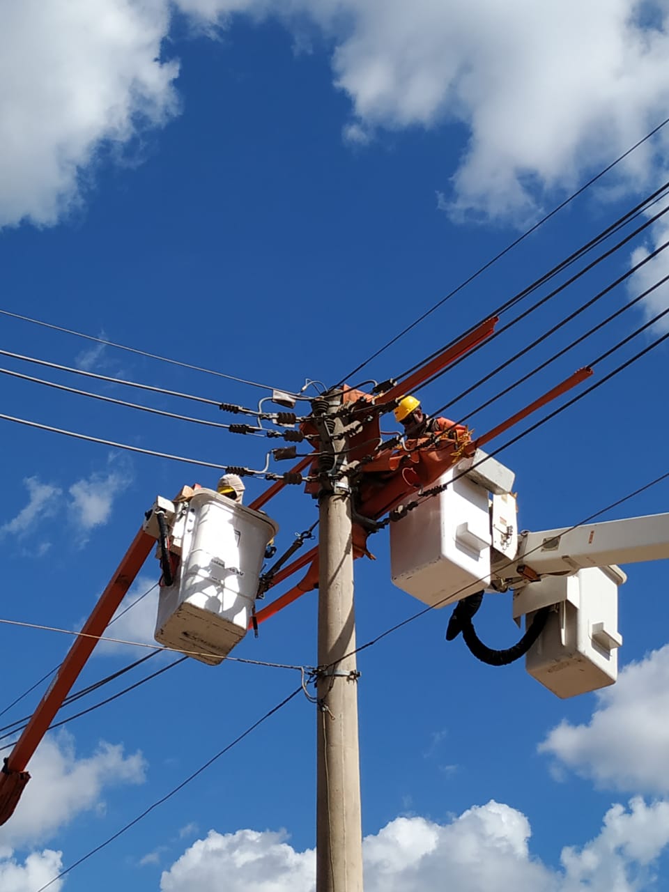 Desligamento programado: saiba onde a Cemig vai realizar melhorias na rede elétrica em Araxá