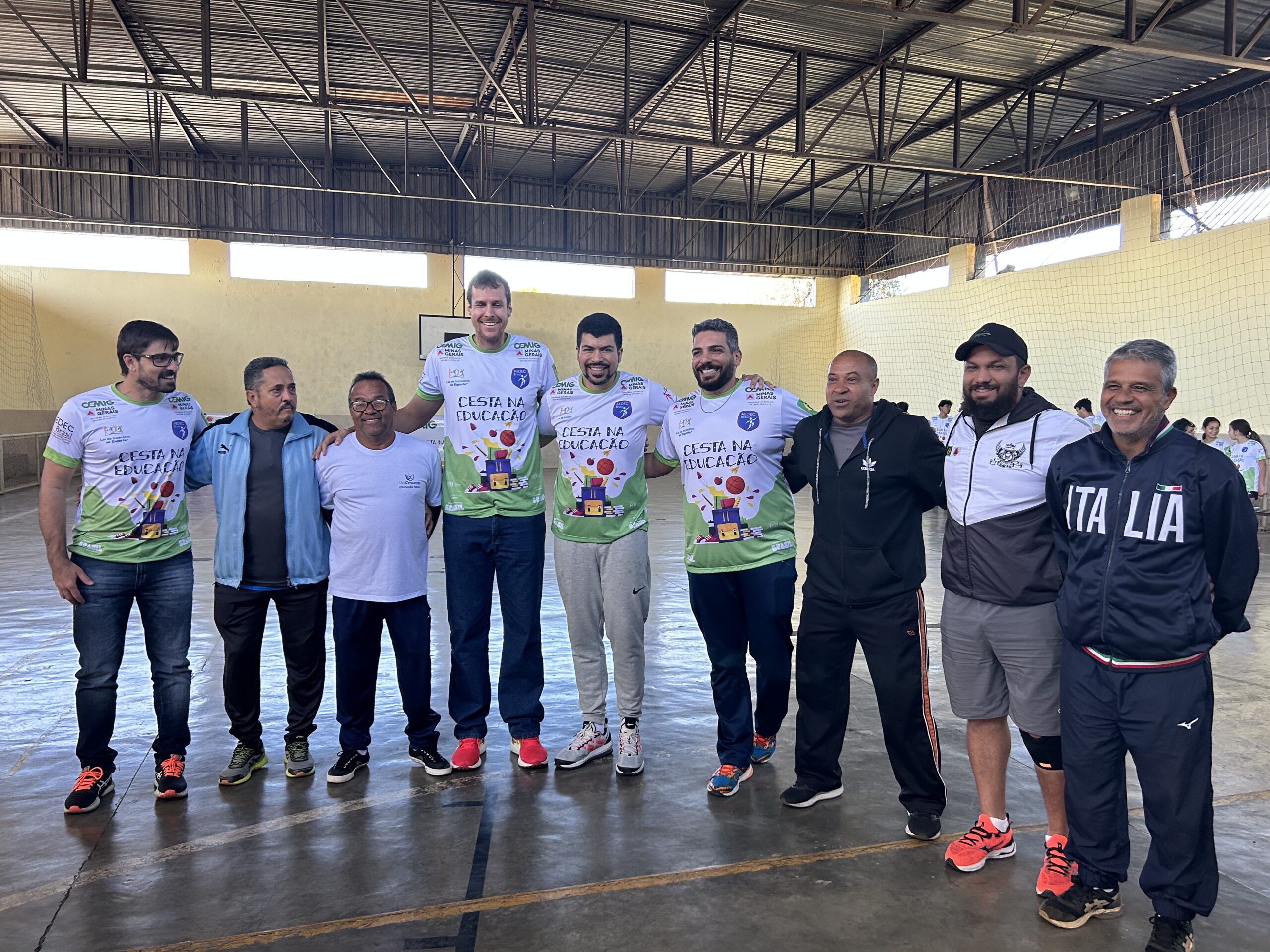 PROJETO CESTA NA ESDUACAÇÃO “MUDANDO VIDAS ATRAVÉS DO ESPORTE” EM ARAXÁ