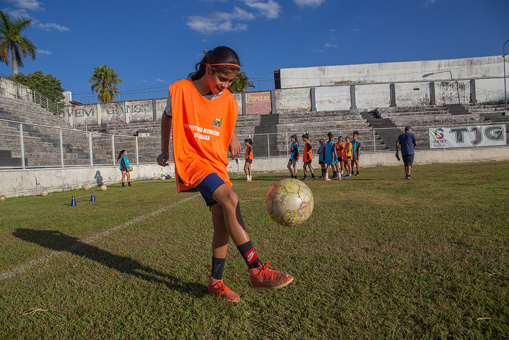 Ana Klara do Projeto de Futebol Feminino da Prefeitura de Araxá  foi revelada e agora vai jogar na base da Ferroviária de Araraquara