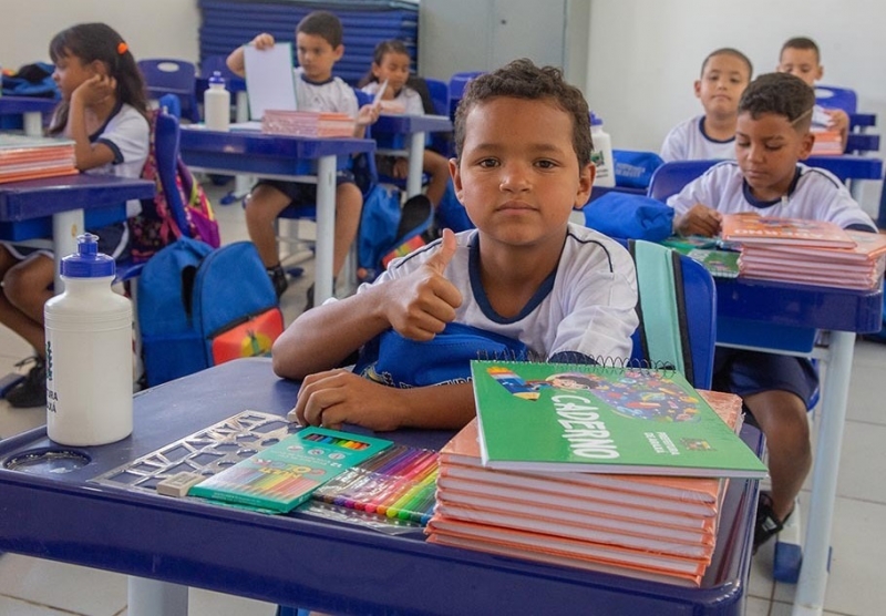 Mais de 13 mil alunos da Rede Municipal voltam às aulas neste 31 de julho