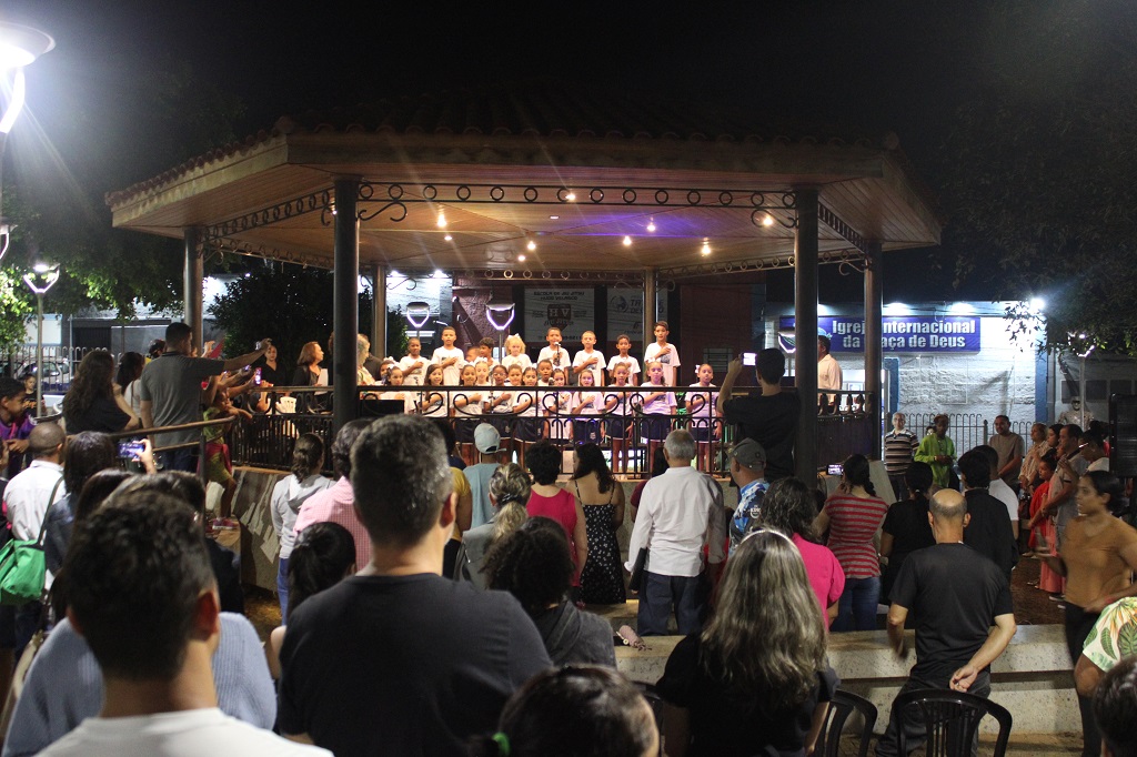 Cultura:: Sarau Folclórico na  Praça Arthur Bernardes