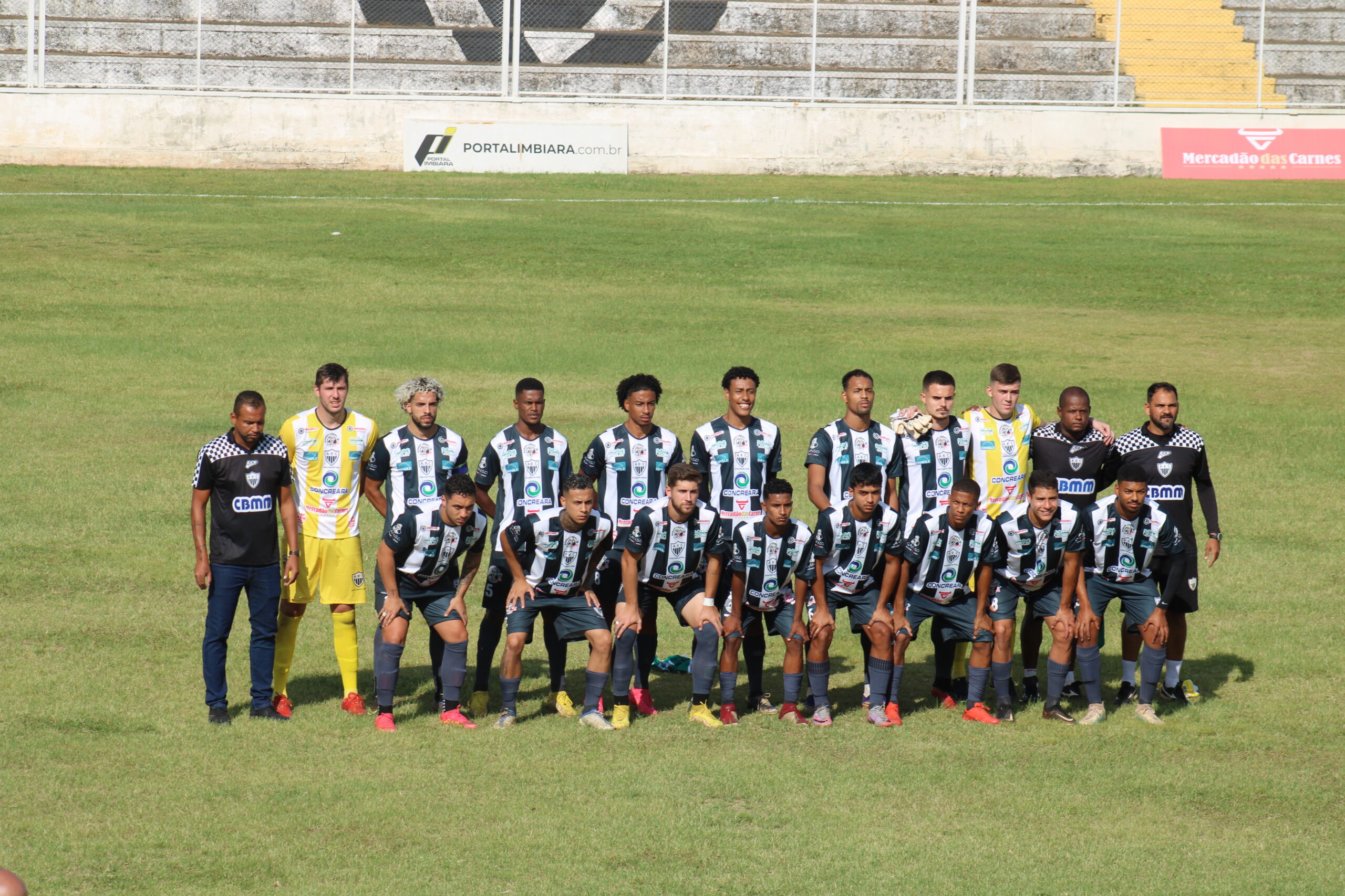 Araxá Esporte goleia na estreia o Nacional de Uberaba por 4×1.