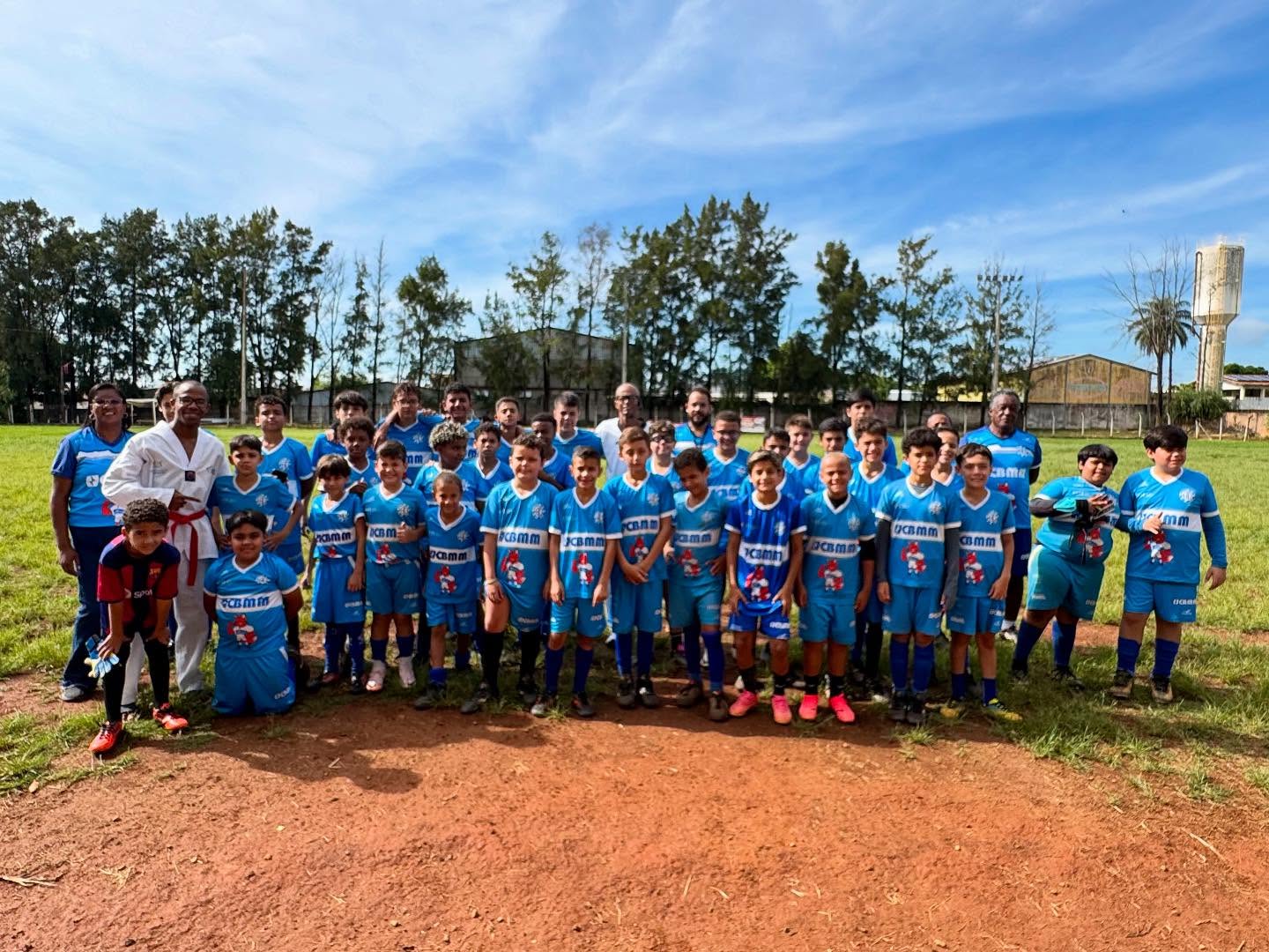 Dínamo: Alunos do  do Projeto Lobinho participam de palestra com mestre Evandro, do Taekwondo