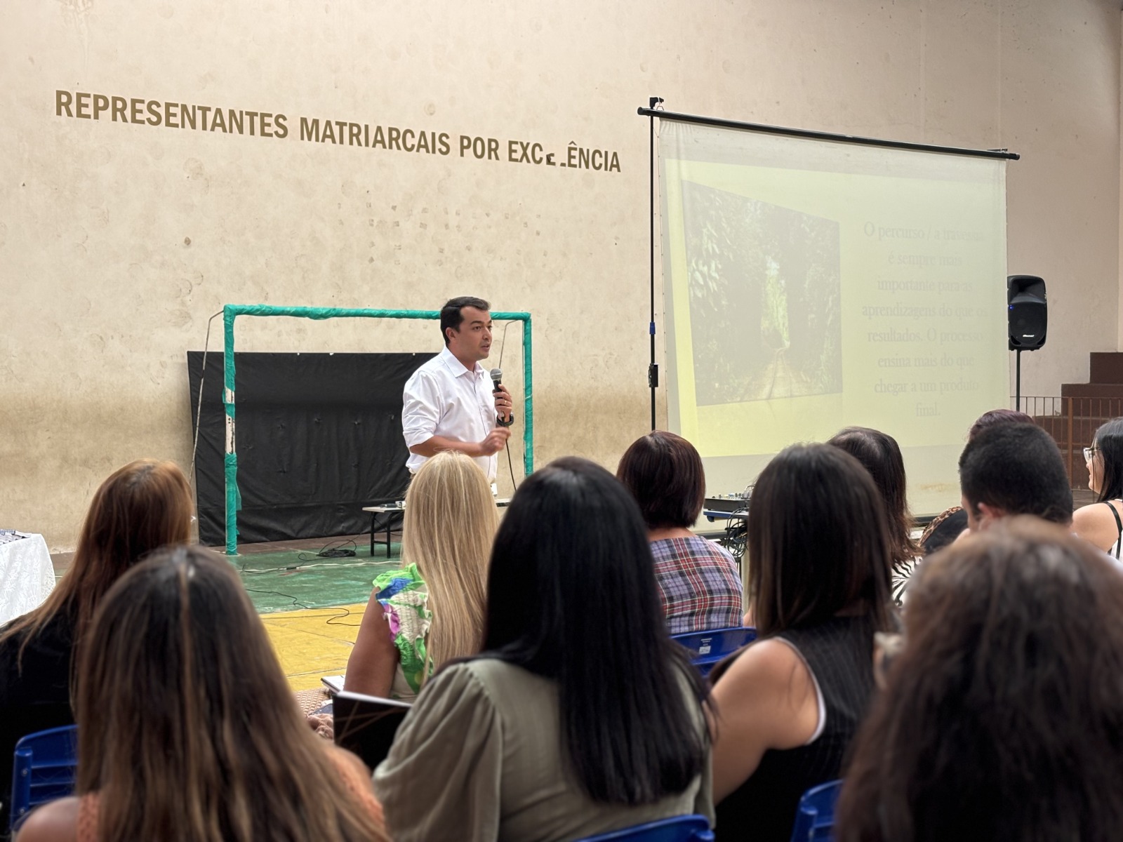 Reunião de planejamento estratégico dá início à Semana Pedagógica da rede municipal de educação