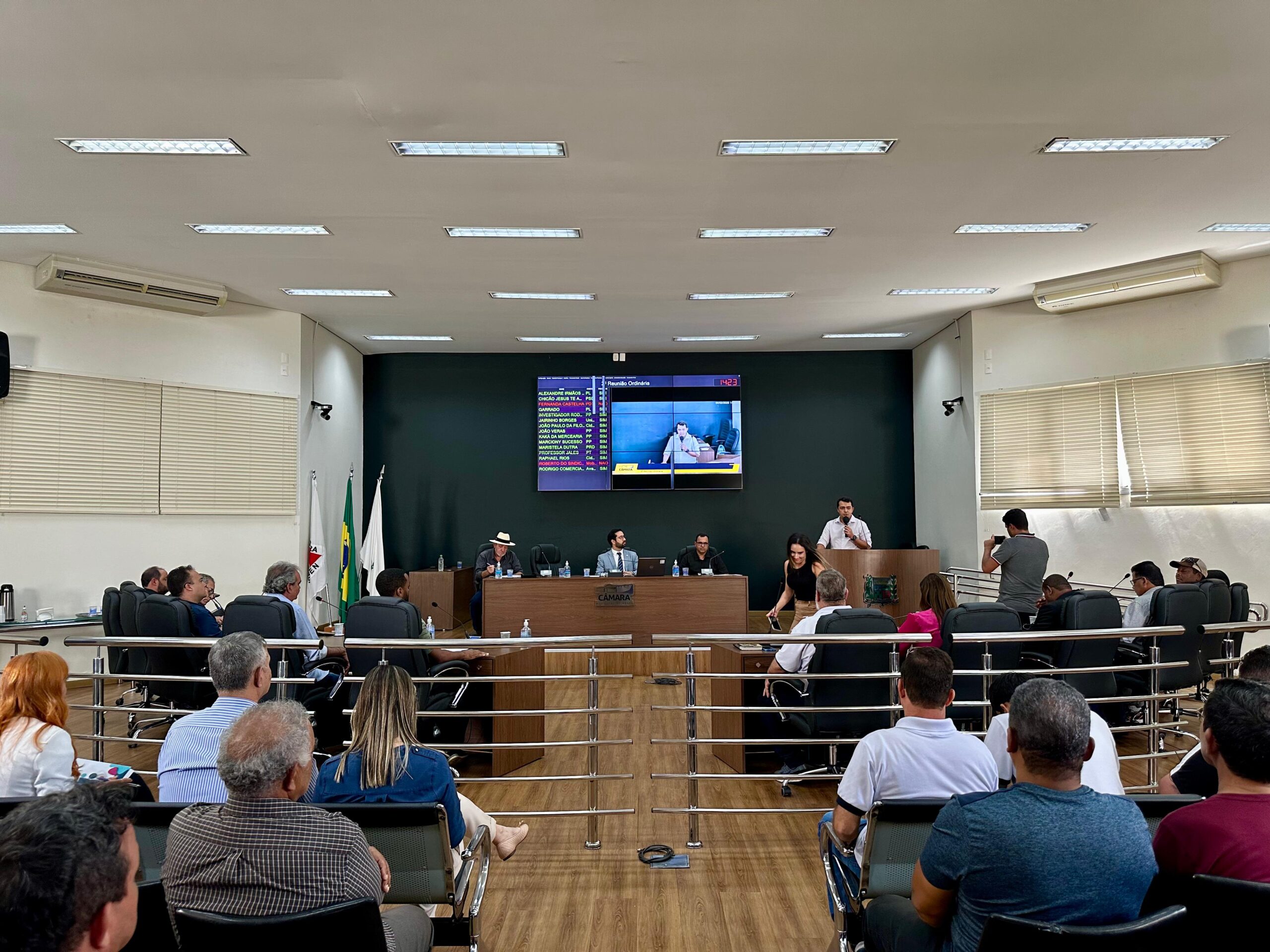 Câmara Municipal de Araxá abre em reunião ordinária o Ano Legislativo 2025/2028