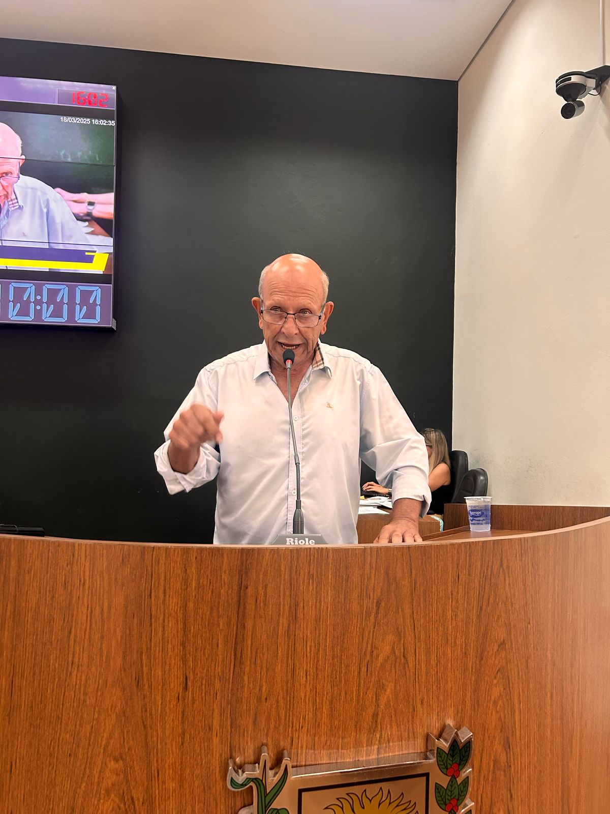 Vereador Roberto do Sindicato pede interligação dos bairros Pão de Açucar 4 e Jardim das Oliveiras  às Br 146 e Br 262.