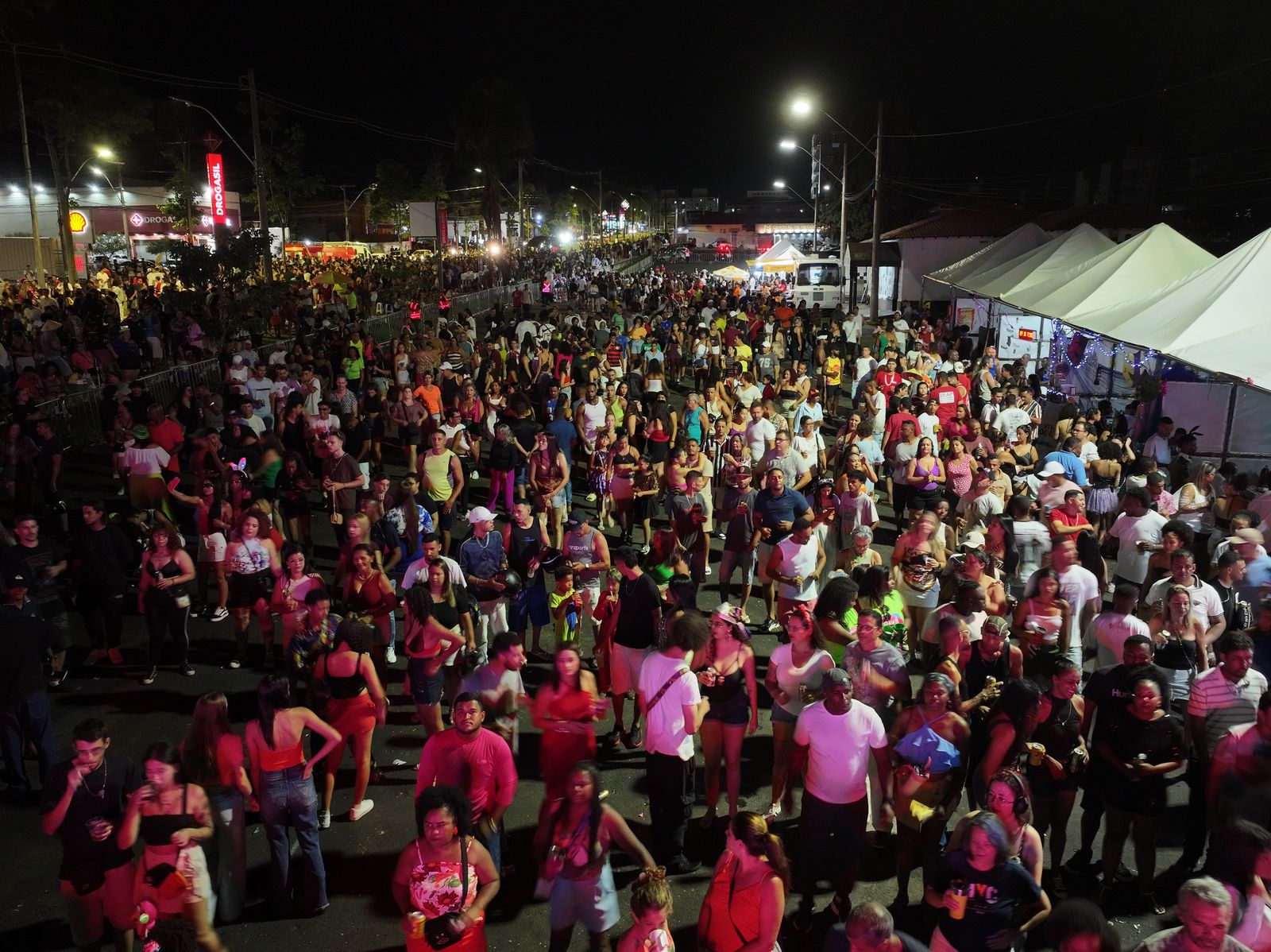 Carnaval em Araxá leva 10 mil pessoas no Araxá é folia 2025