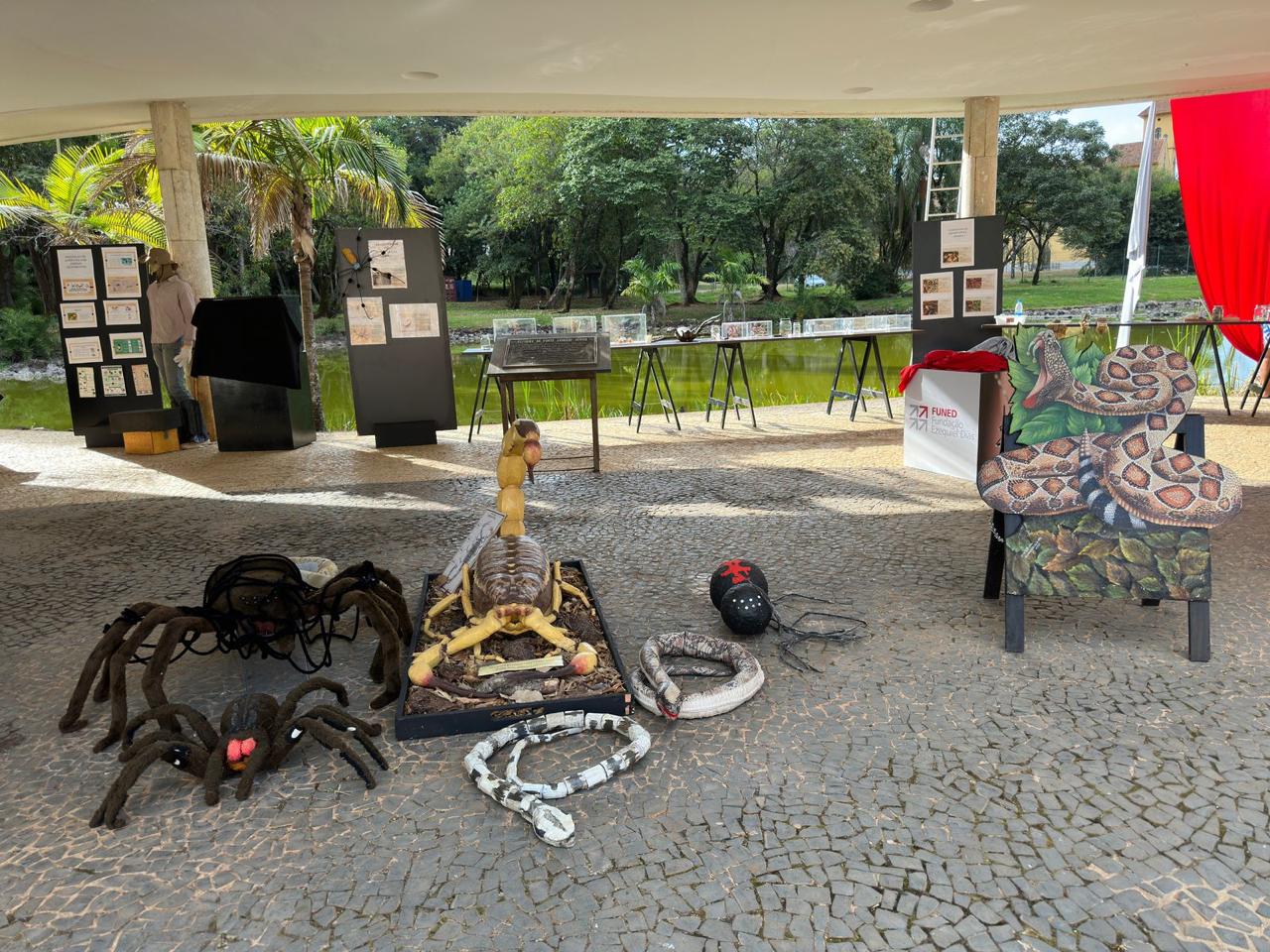 Programa itinerante Ciência em Movimento com exposição e palestras gratuitas em Araxá