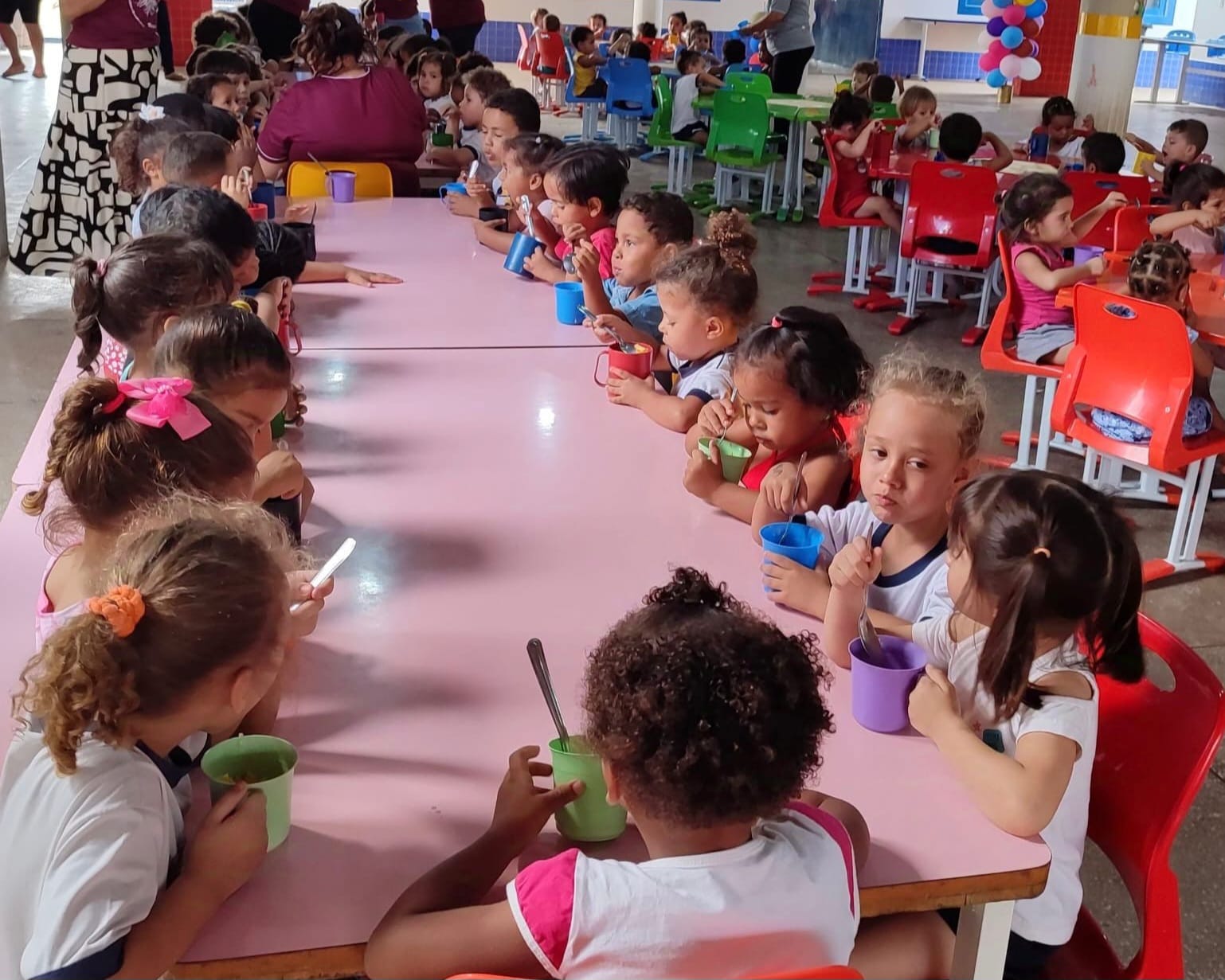 Alimentação completa: Educação em Tempo Integral garante cinco refeições por dia para alunos