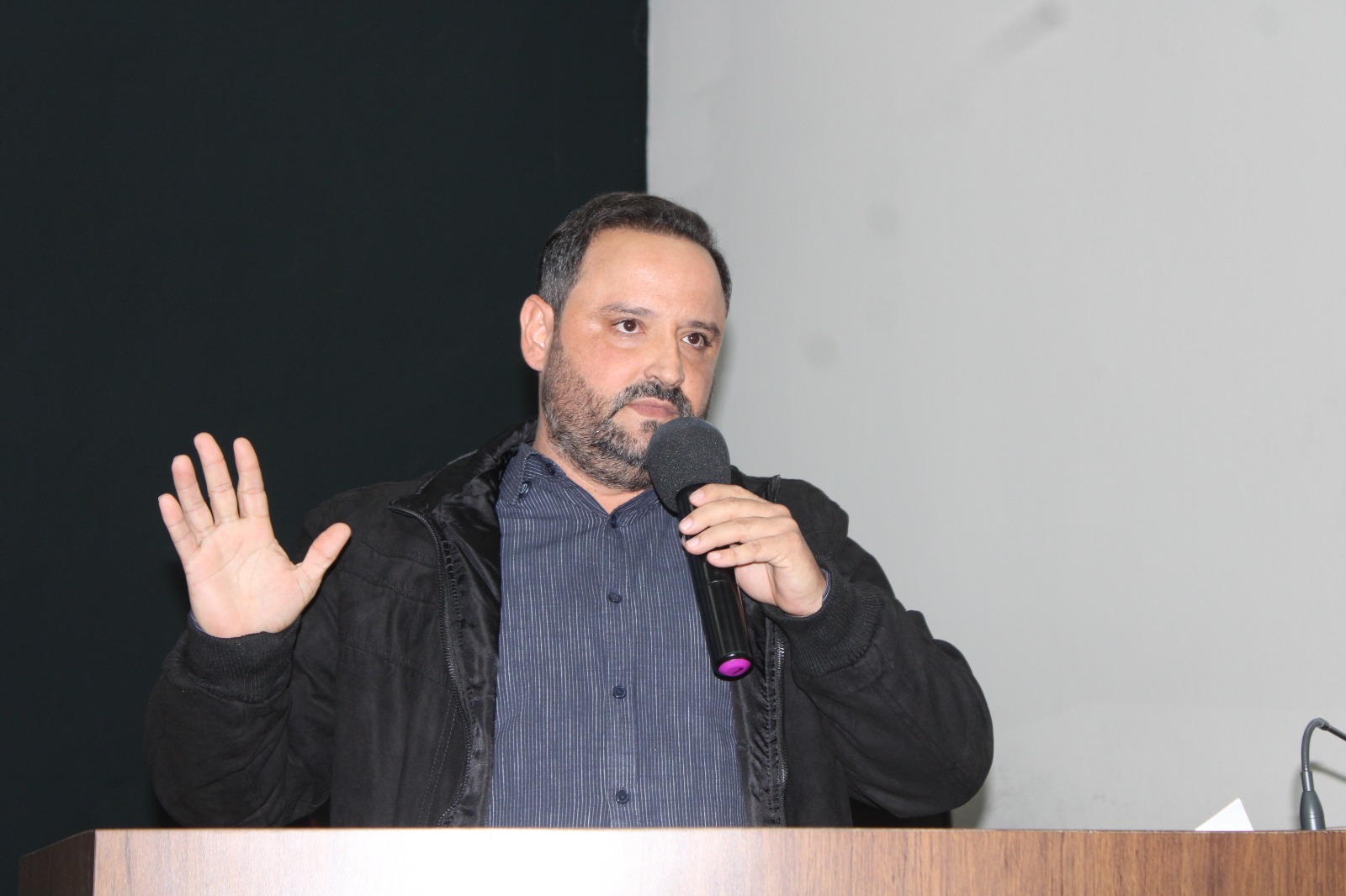 Vereador Rodrigo do Comercial Aeroporto propõe ampliação deleitos de UTI em Araxá