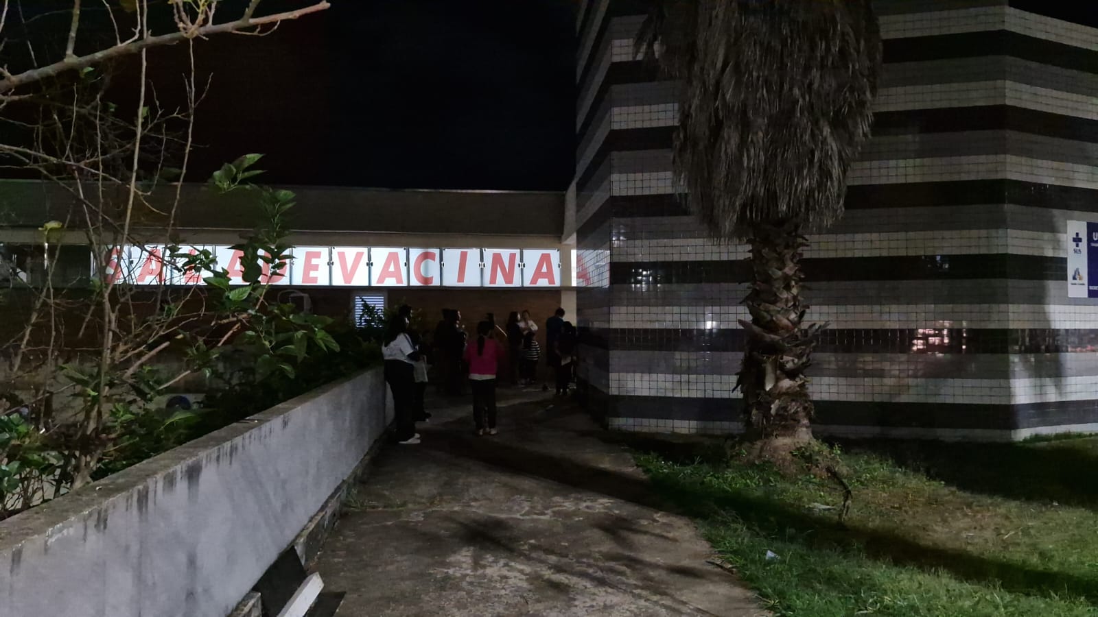 Vacinação noturna contra gripe é estendida até 6 de junho na Unicentro em Araxá