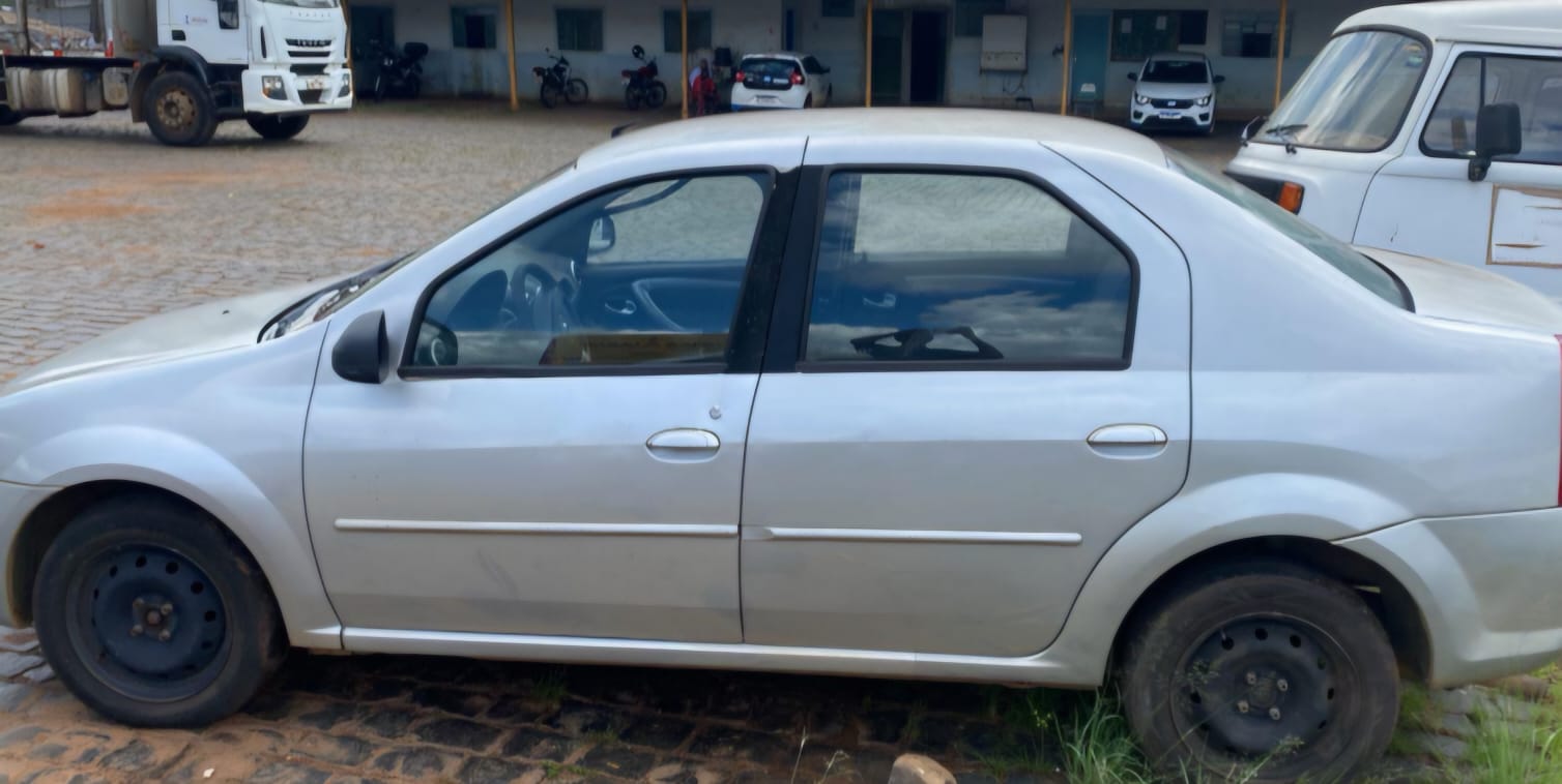 Leilão de veículos inservíveis realizado pela Prefeitura de Araxá arrecada cerca de R$ 68 mil