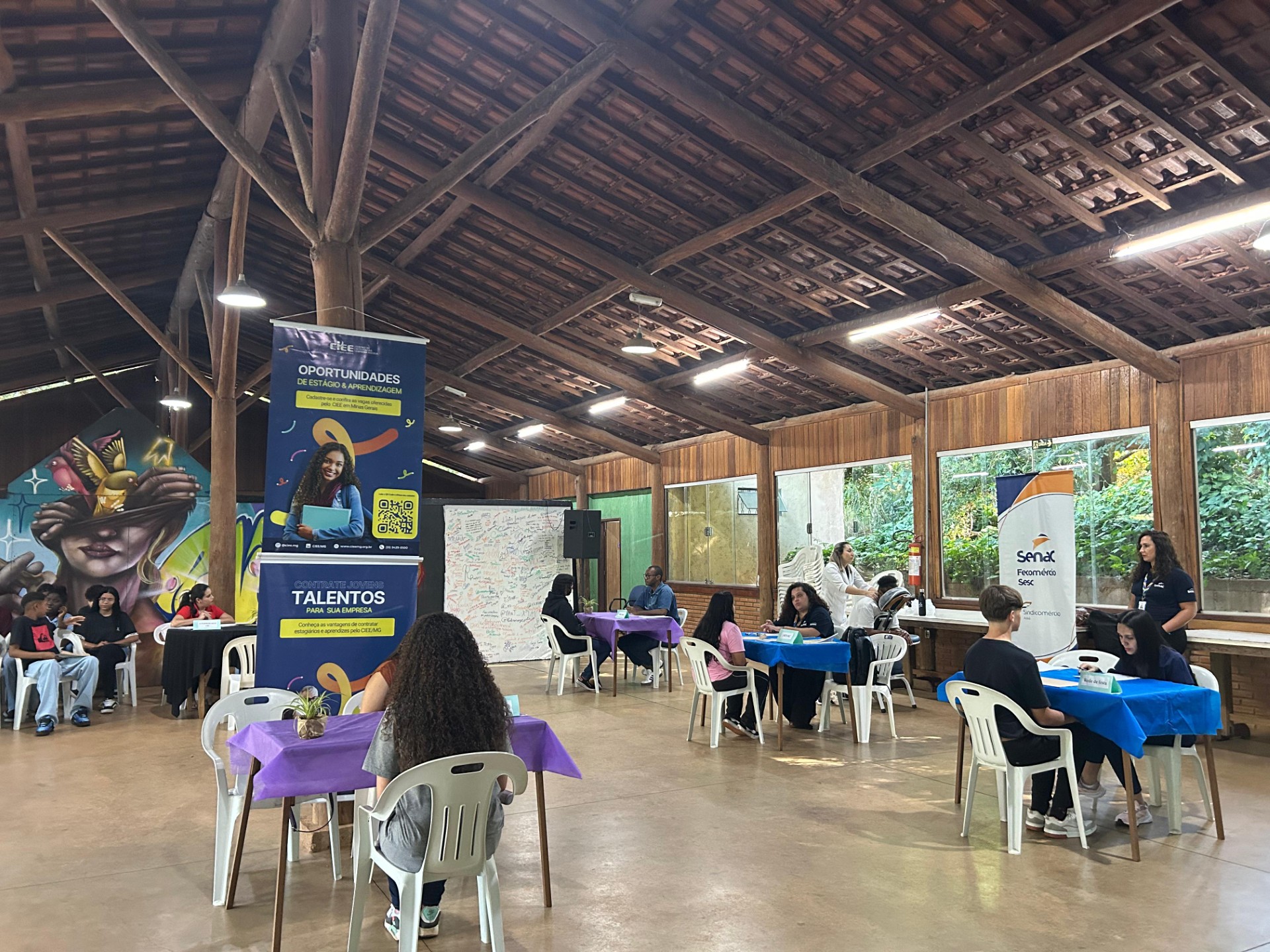 Casa do Pequeno Jardineiro e Sine Araxá amplia oportunidades para jovens no mercado de trabalho em Araxá.