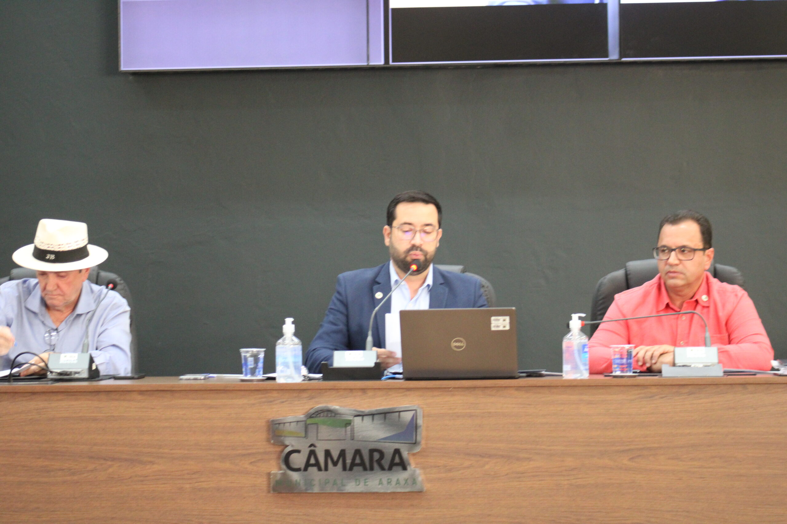 Câmara Aprova Lei de Diretrizes Orçamentárias 2026 e mais 22 Projetos de Lei