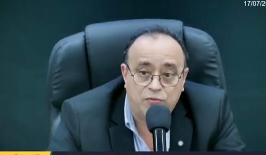 Presidente do Sinplato, Hely Aires, mostrou em de Audiência Pública que sindicato sempre fiscalizou e defendeu a previdência dos servidores