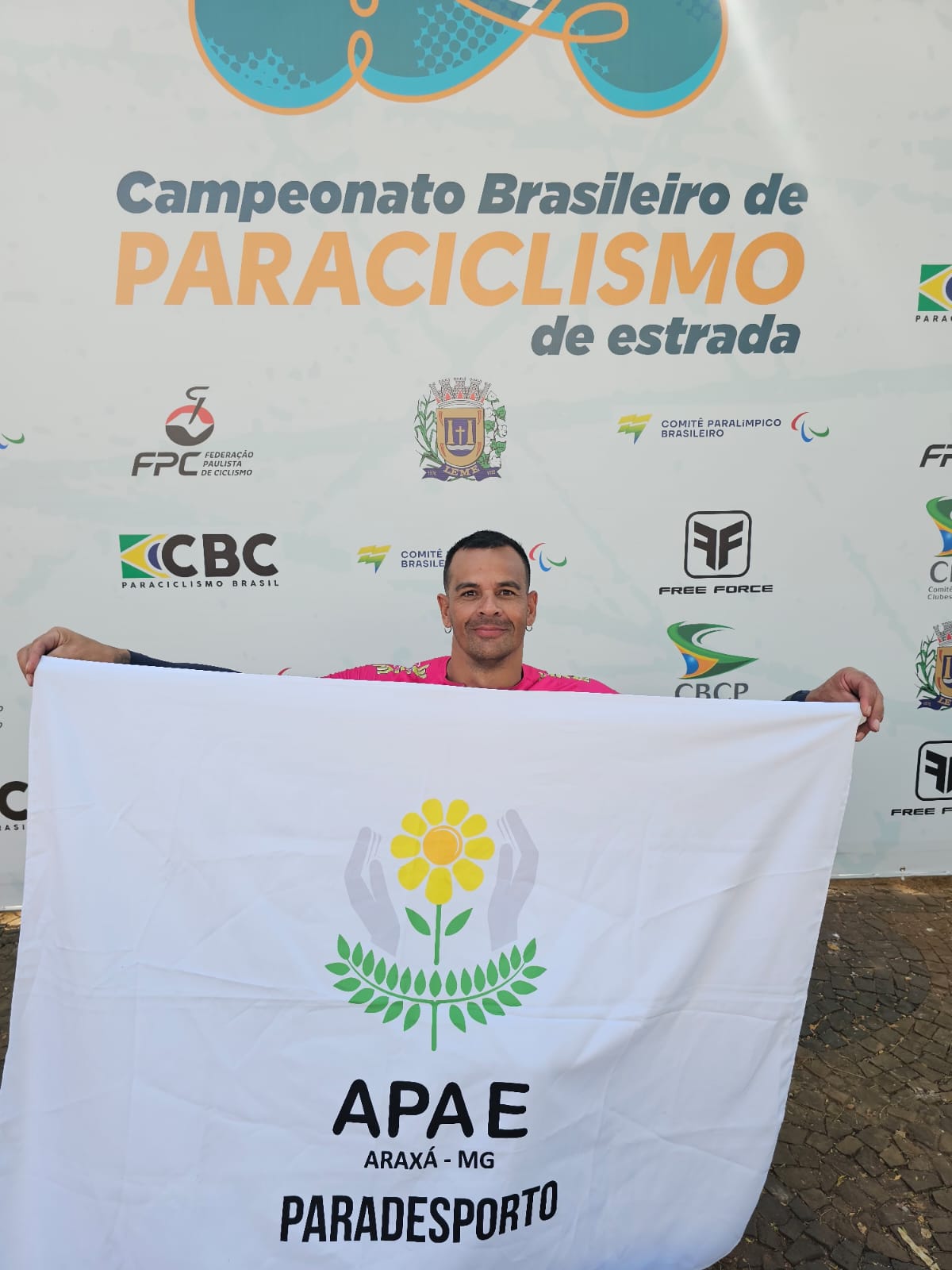 Thiago  Mota de Araxá, fez sua estreia no  Brasileiro de Paraciclismo no último fim de semana, disputado em Leme (SP)