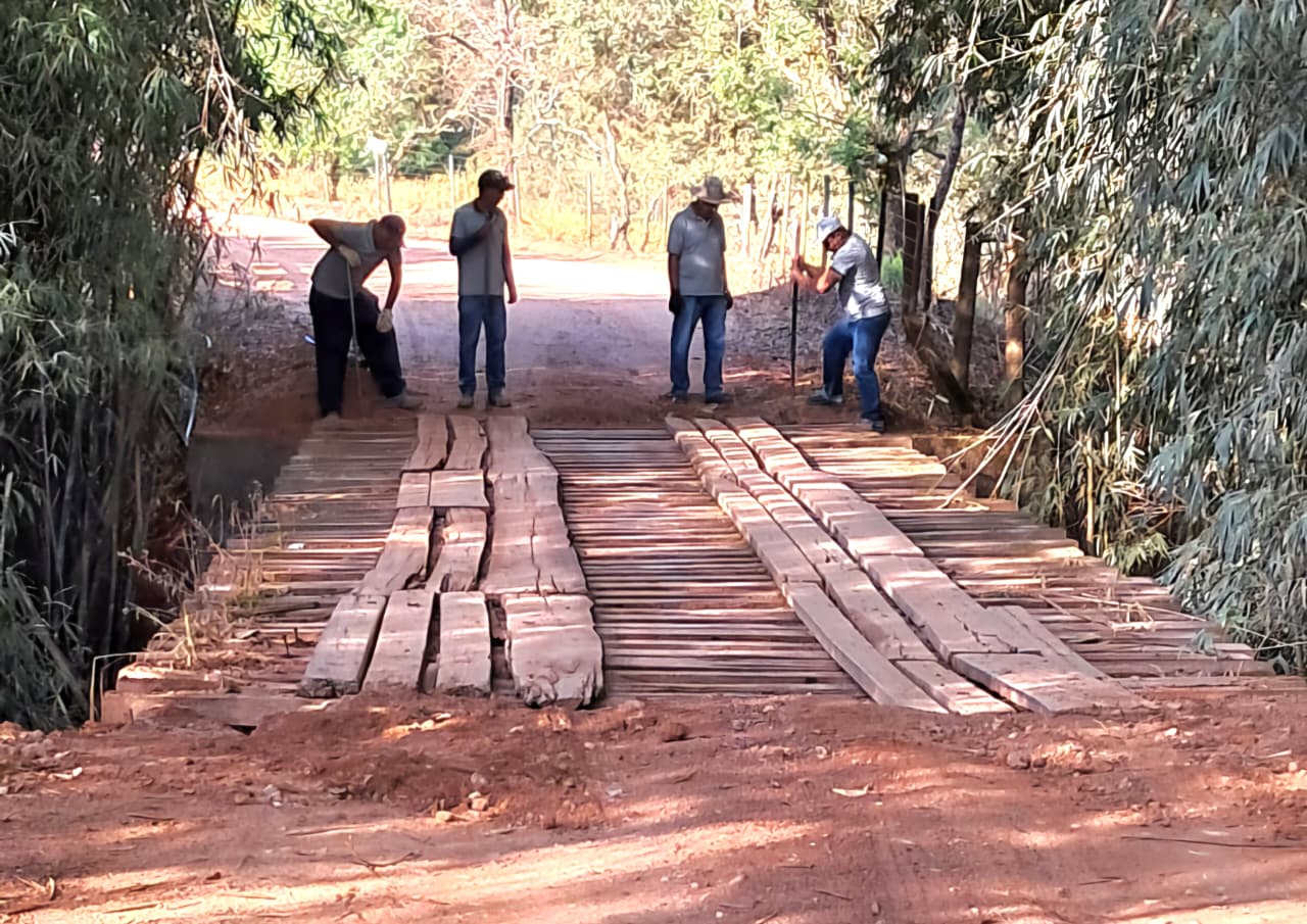Ponte do Rio Tamanduá é interditada para manutenção próximo balança da BR-262