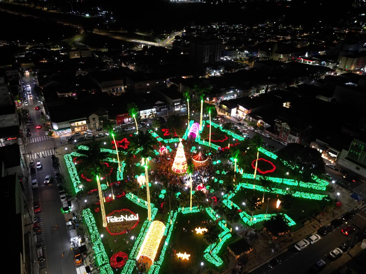 Novo circuito de atrações do Natal Iluminado surpreende a população de Araxá e mira turistas