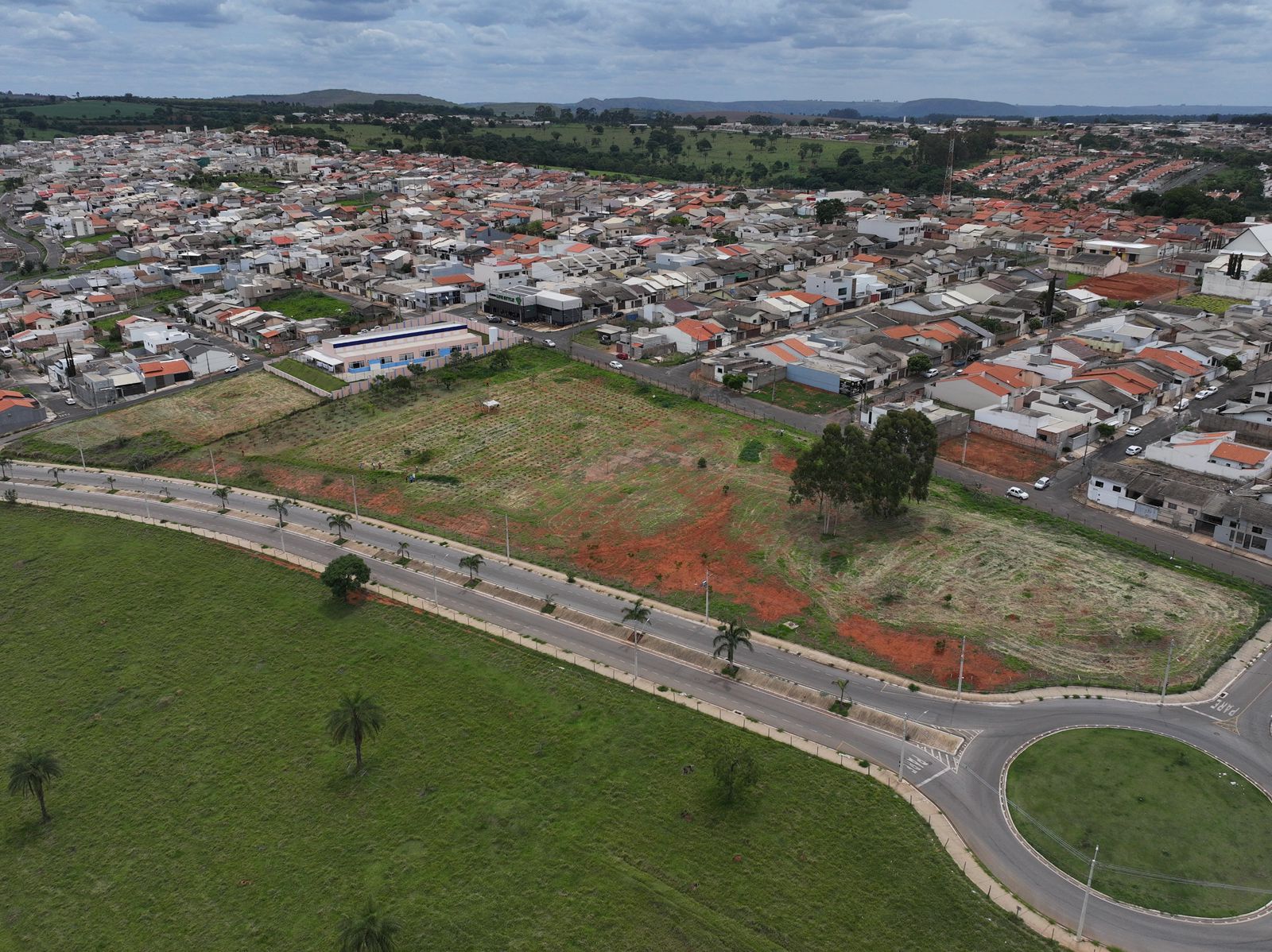 Prefeitura de Araxá é parceira no projeto “Microfloresta Urbana”; 42 hectares de áreas urbanas  já estão mapeadas para receber mudas